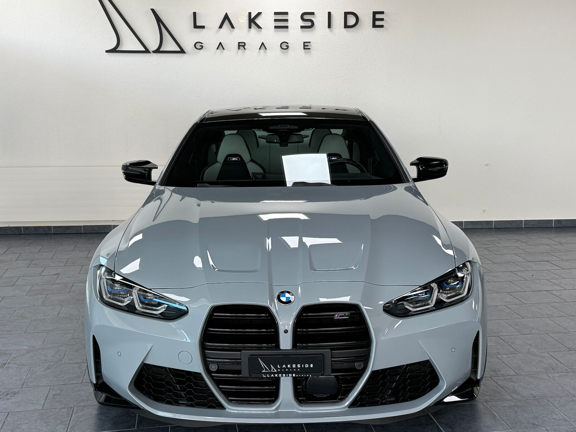 BMW M4 Coupé Competition M xDrive-showroom-element-1