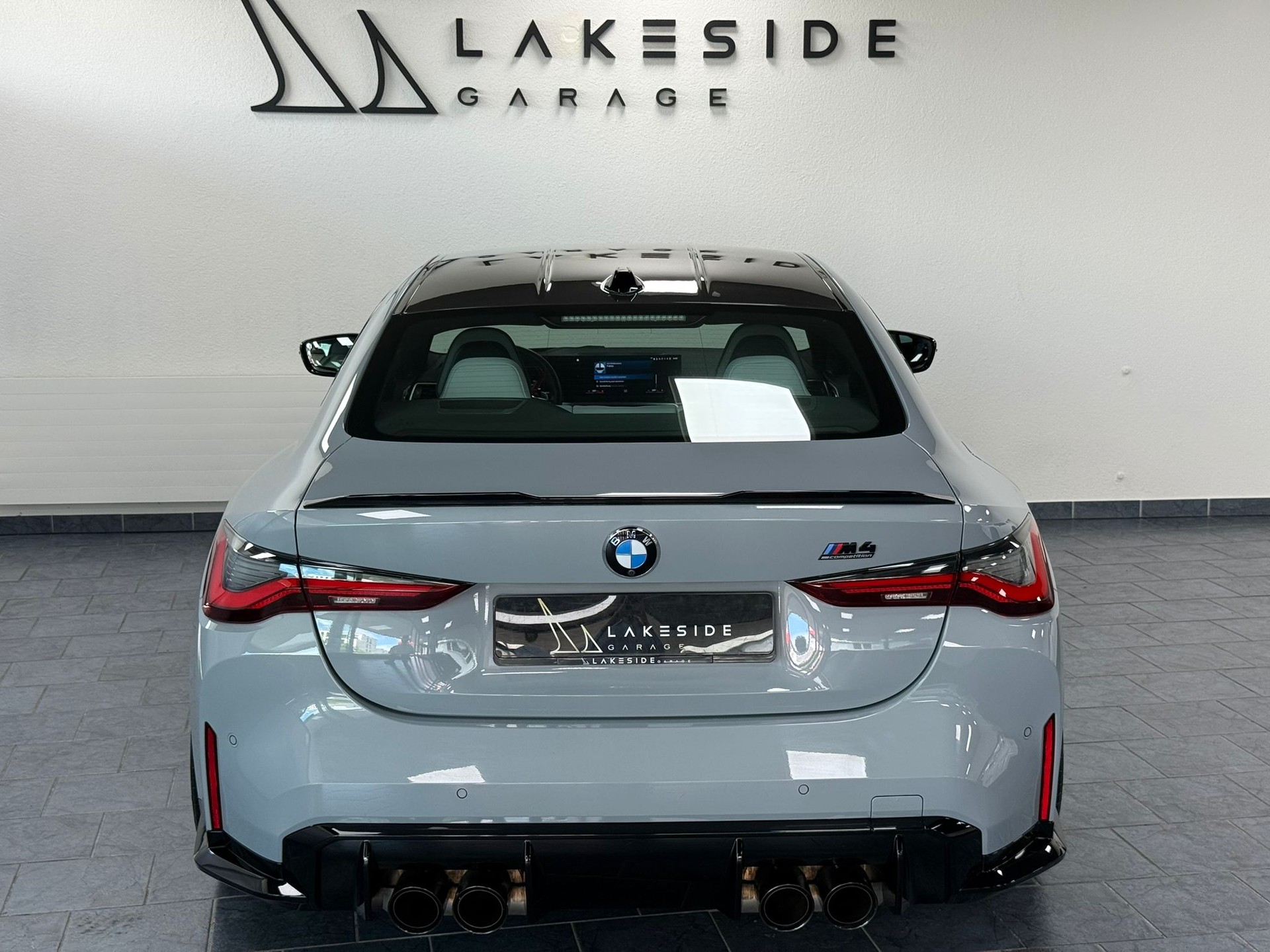 BMW M4 Coupé Competition M xDrive-image-5