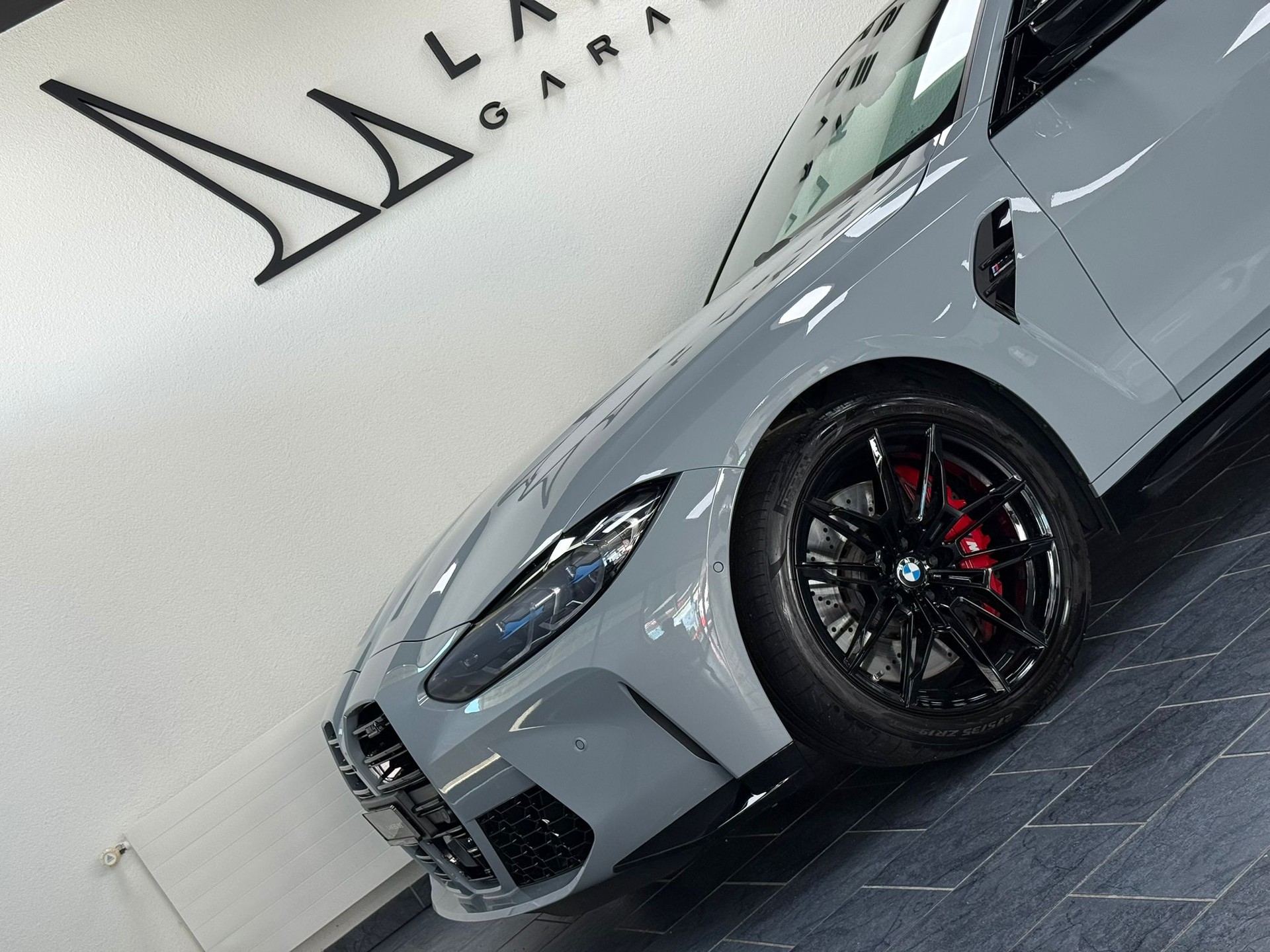 BMW M4 Coupé Competition M xDrive-image-9
