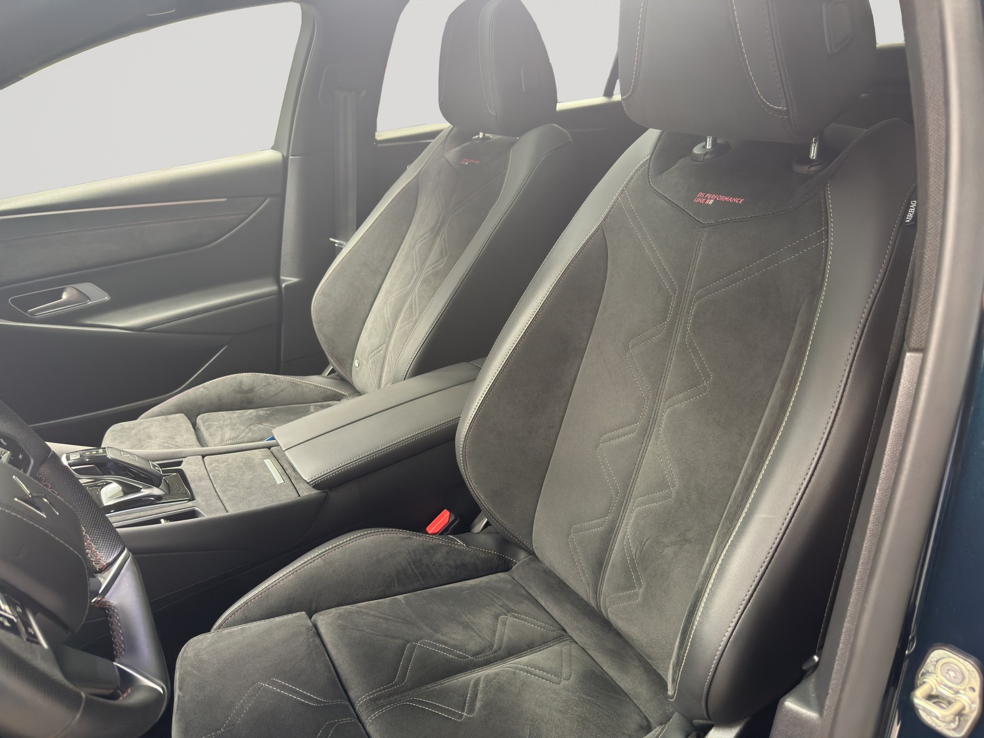 DS AUTOMOBILES DS 9 1.6 Pure Tech 225 Performance Line + EAT8-image-7