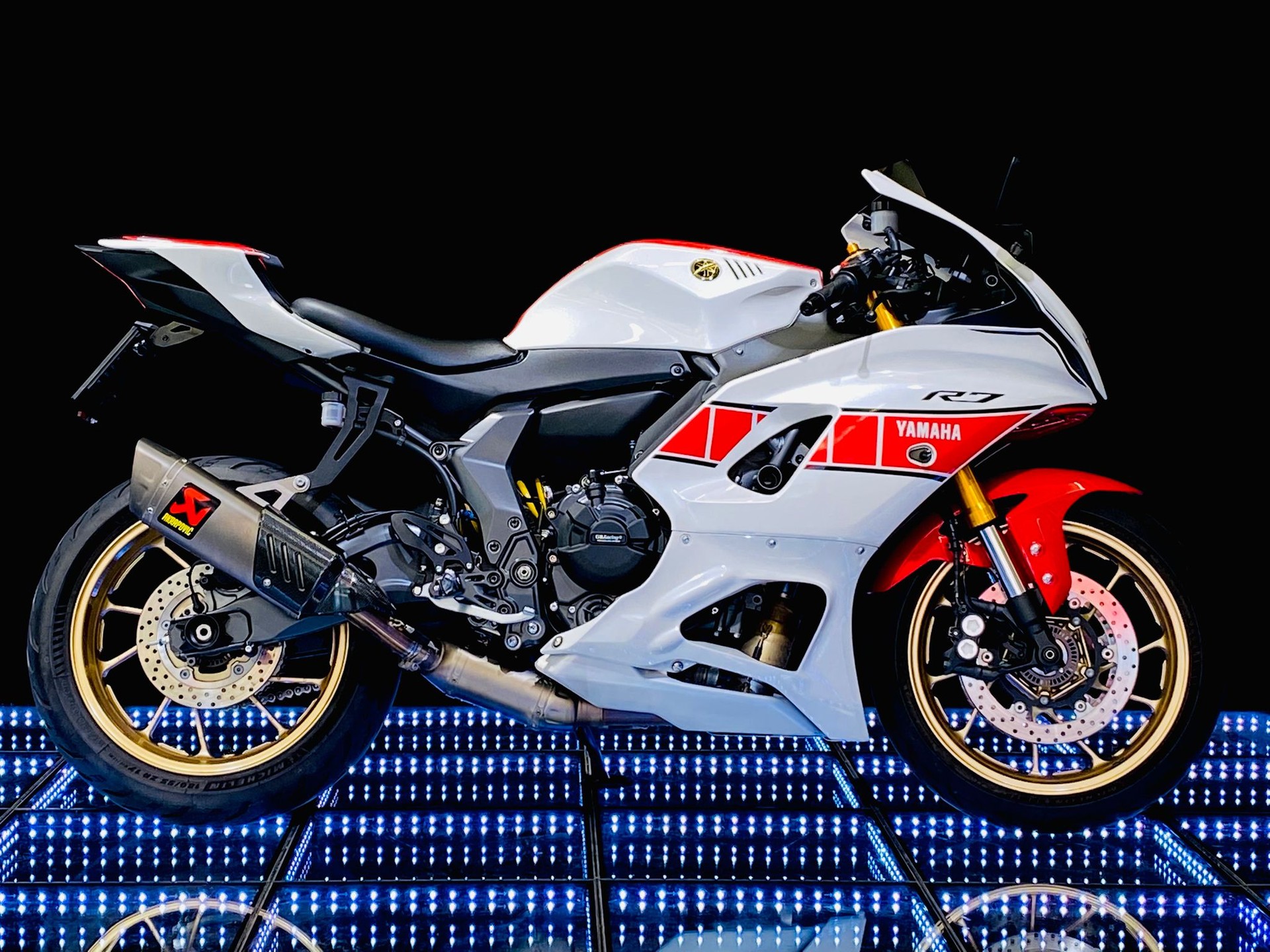 YAMAHA YZF-R7 World GP 60th (35kW)-image-2