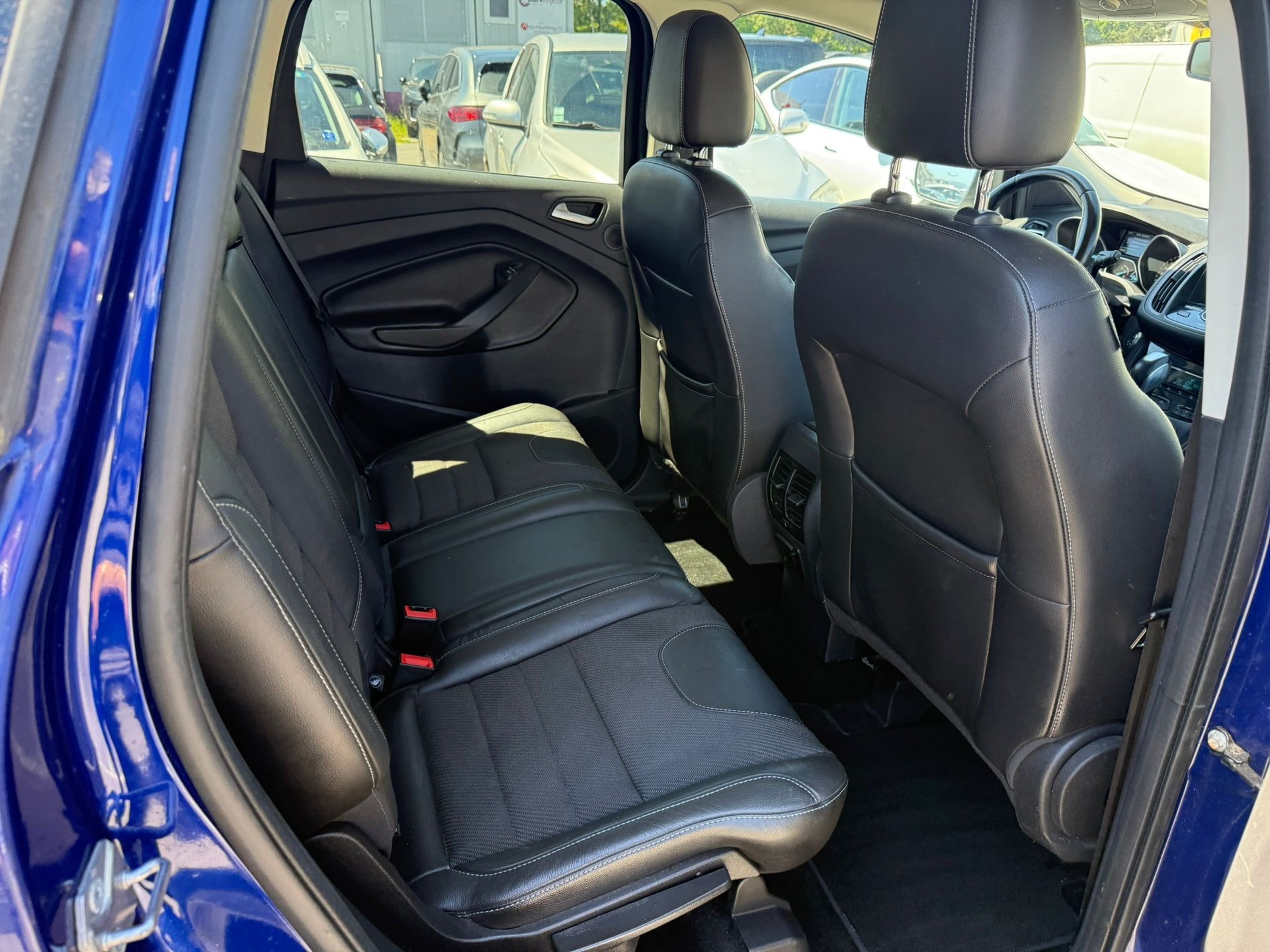 FORD Kuga 2.0 TDCi Titanium 4WD PowerShift-image-9