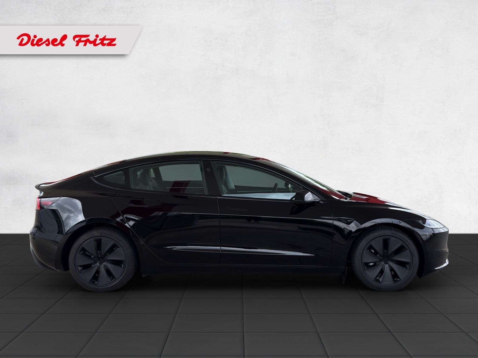 TESLA Model 3 Long Range Dual Motor AWD-image-5