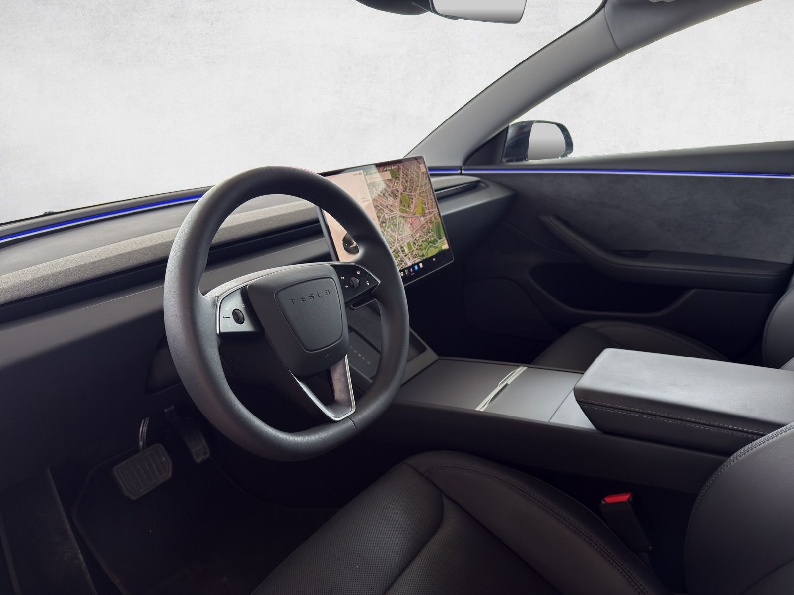 TESLA Model 3 Long Range Dual Motor AWD-image-8