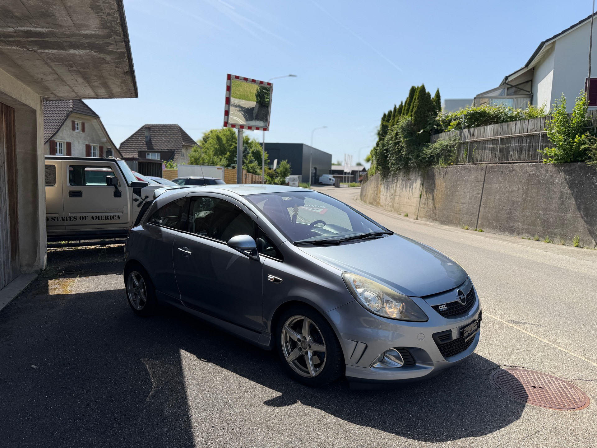 OPEL Corsa 1.6 Turbo OPC-image-1