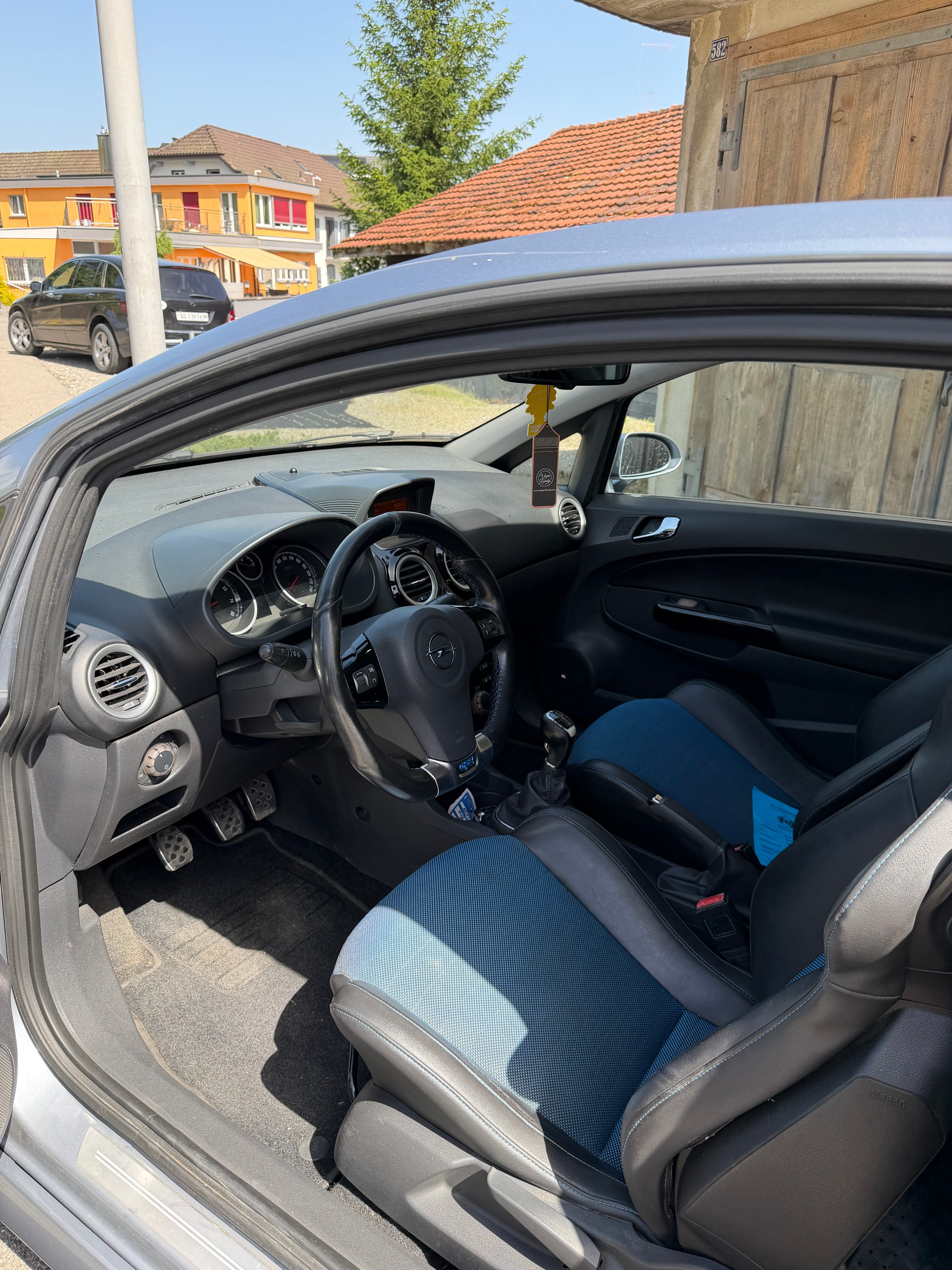 OPEL Corsa 1.6 Turbo OPC-image-7