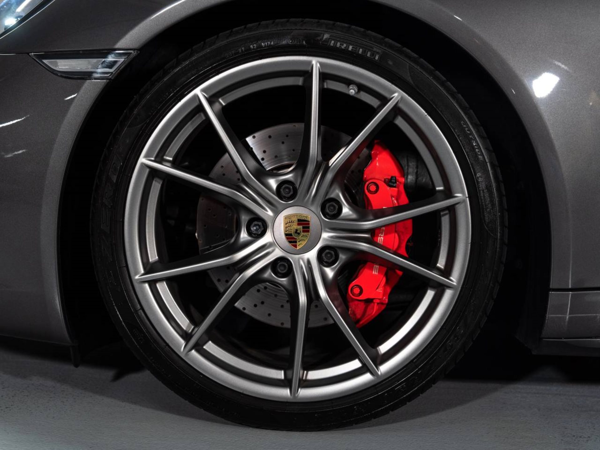 PORSCHE 911 Carrera 4S-image-19
