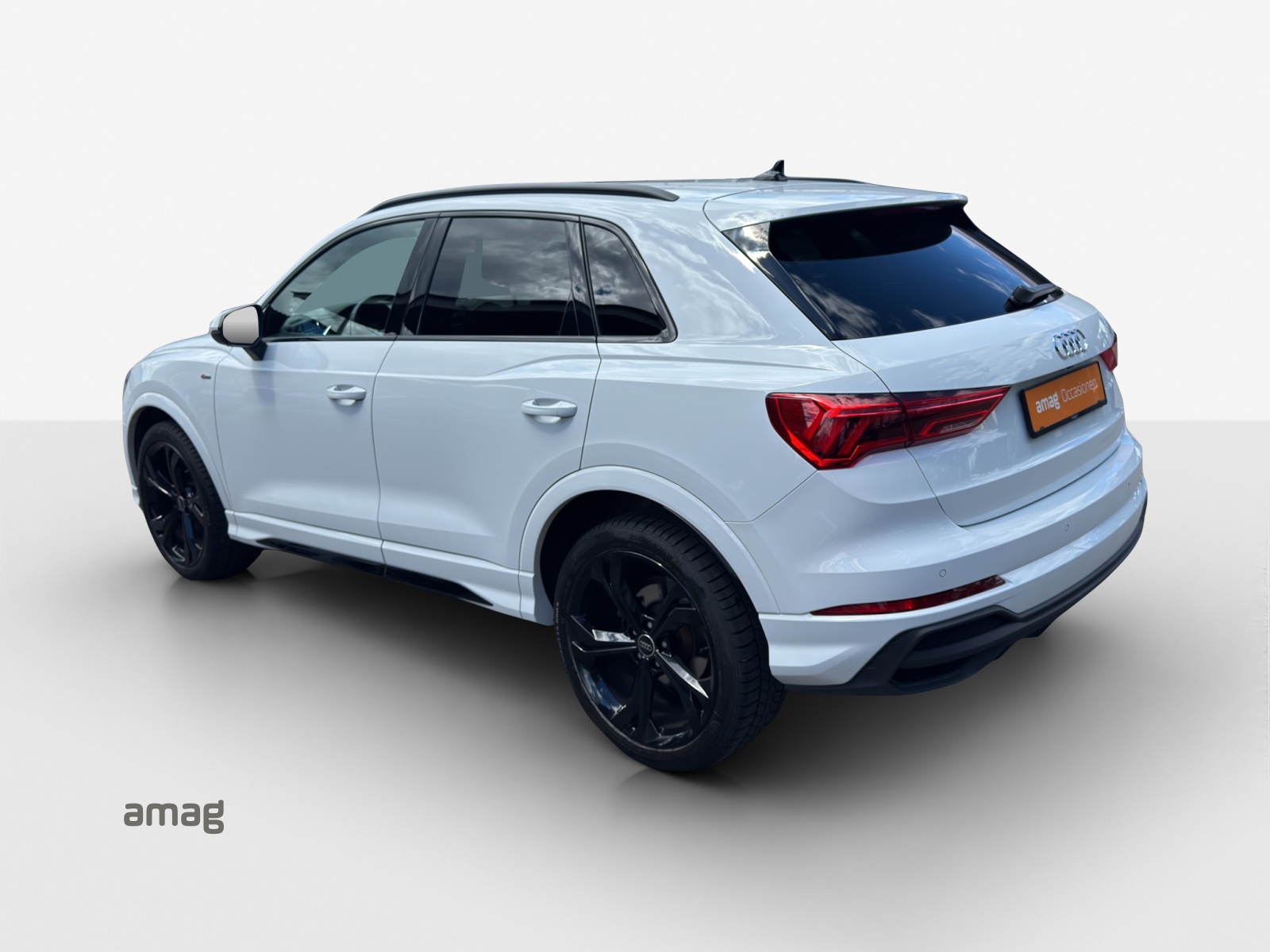 AUDI Q3 Sportback 35 TFSI S line Attraction S-tronic-showroom-element-2