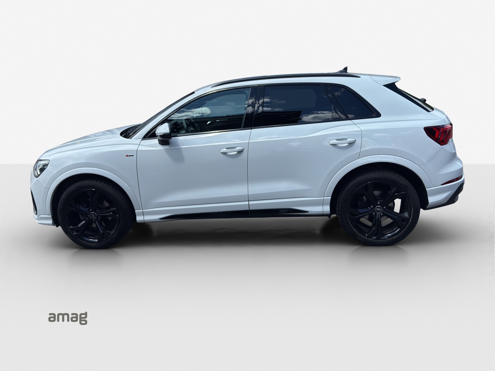 AUDI Q3 Sportback 35 TFSI S line Attraction S-tronic-showroom-element-1