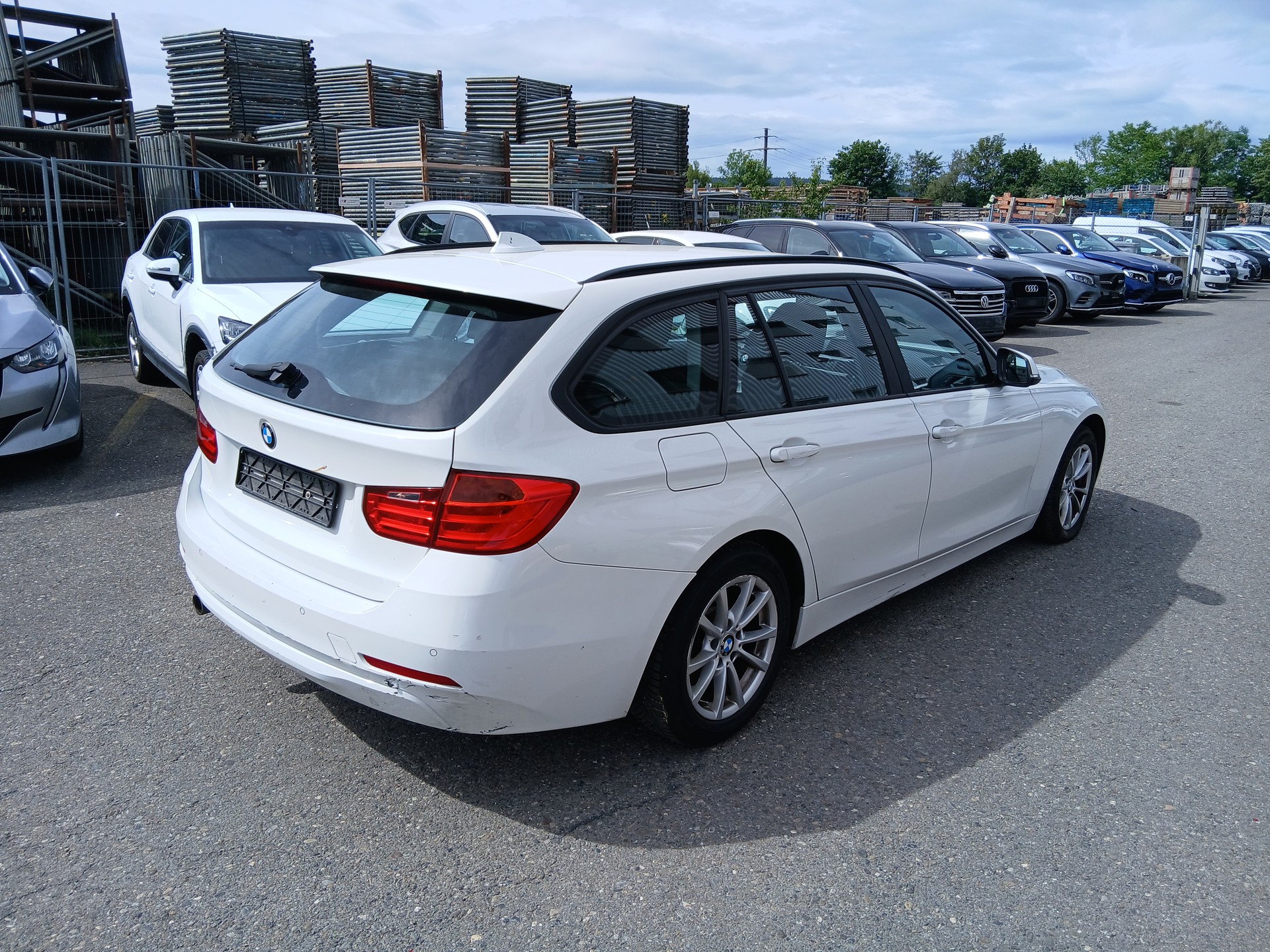 BMW 316d Touring Business Steptronic-image-3
