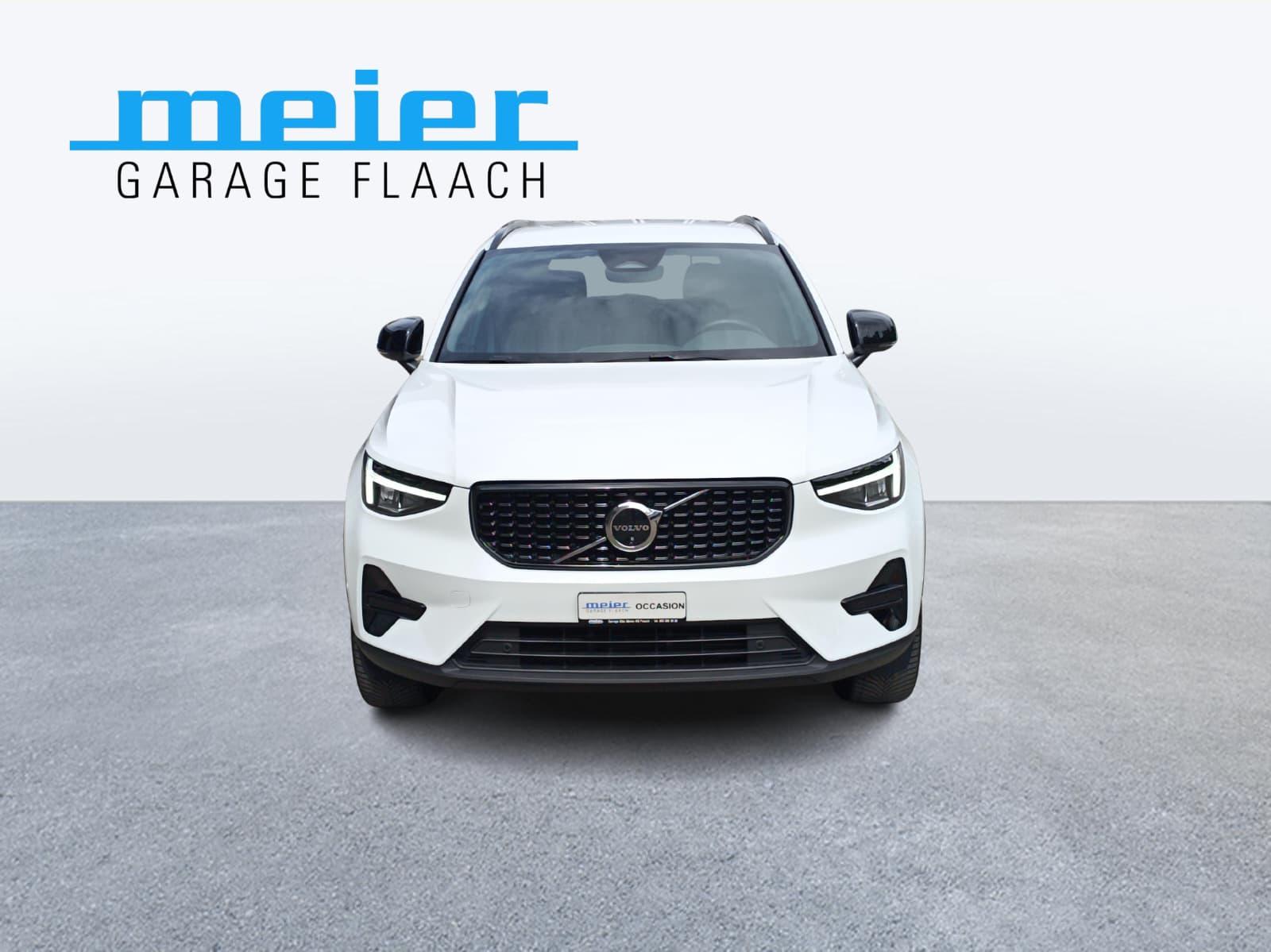 VOLVO XC40 2.0 B4 MH Plus Dark-image-7