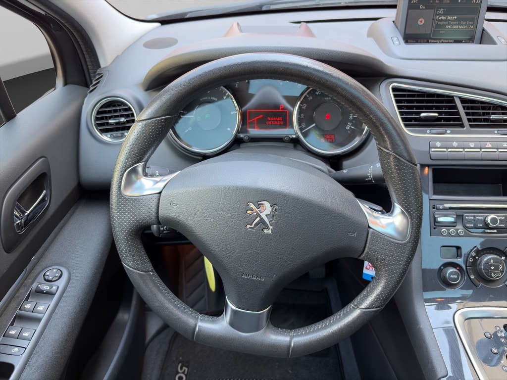 PEUGEOT 5008 1.6 BlueHDi Sensation Tiptronic-image-11