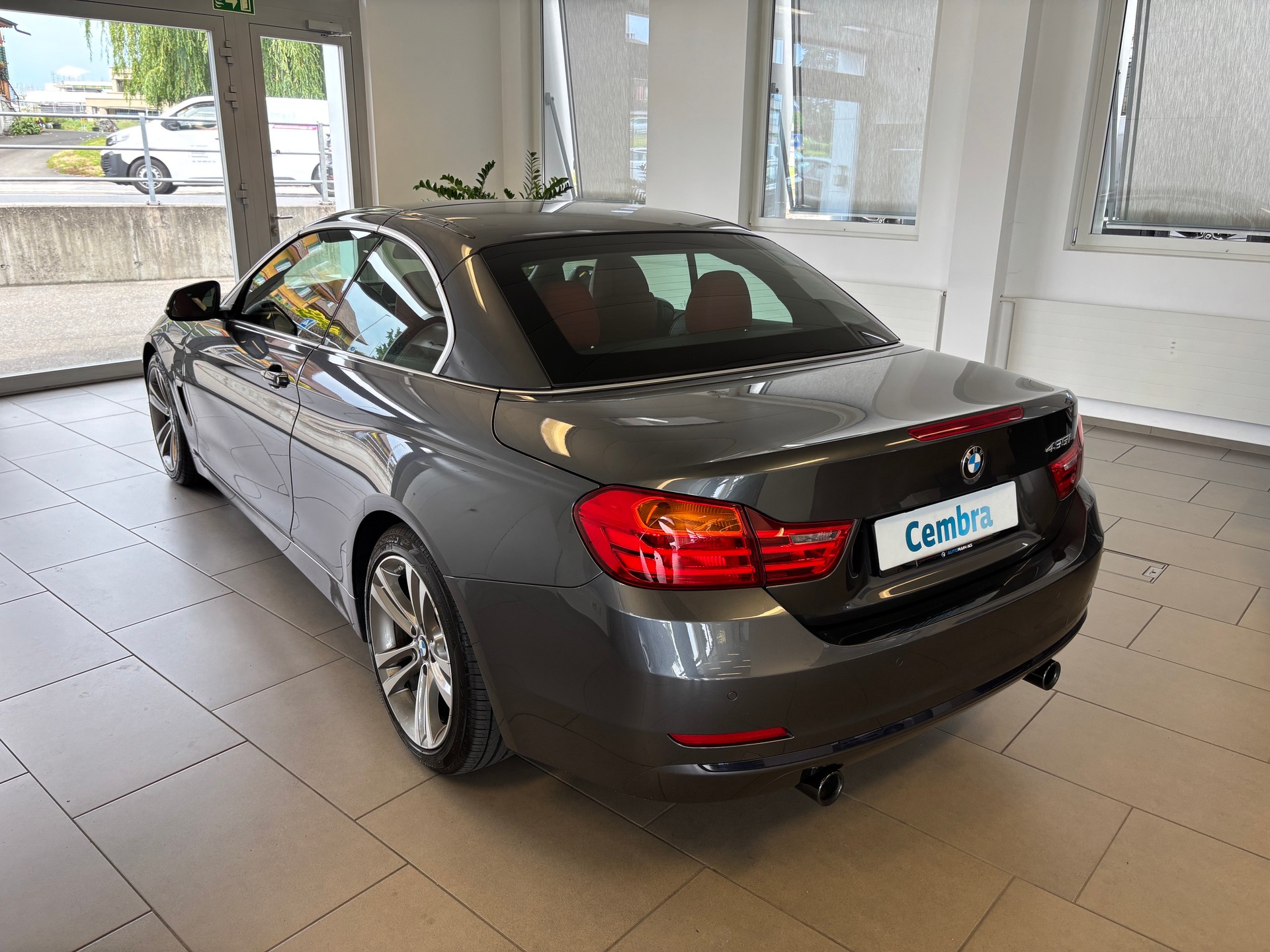 BMW 435i Cabriolet Sport Line Steptronic-showroom-element-2