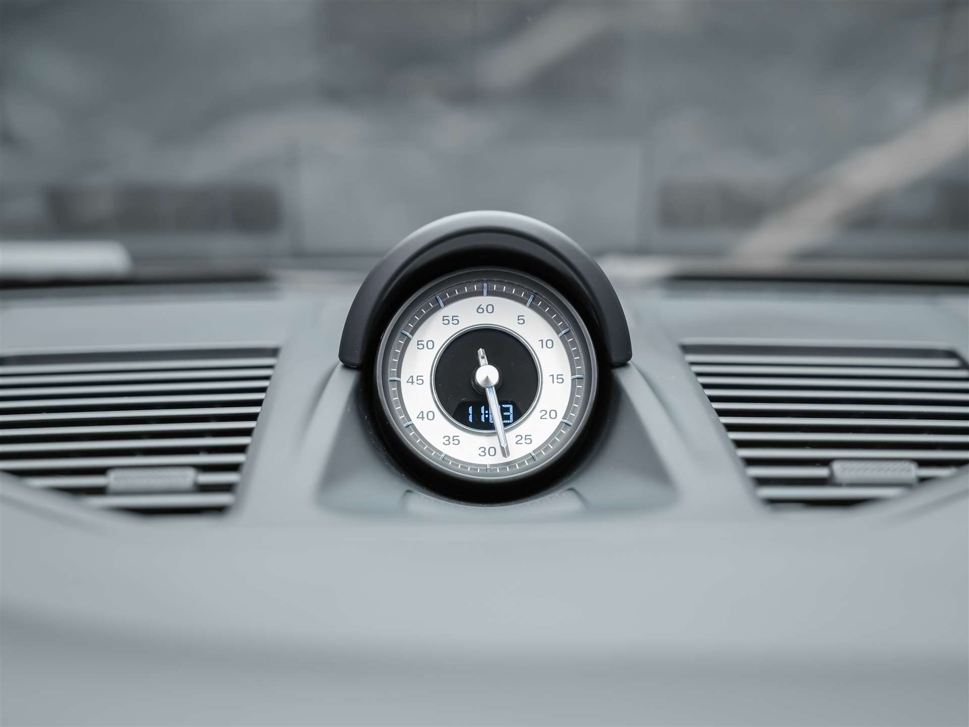 PORSCHE 911 Turbo S PDK *CH Auto*Panorama*Sitzlüftung*Burmester*-image-23