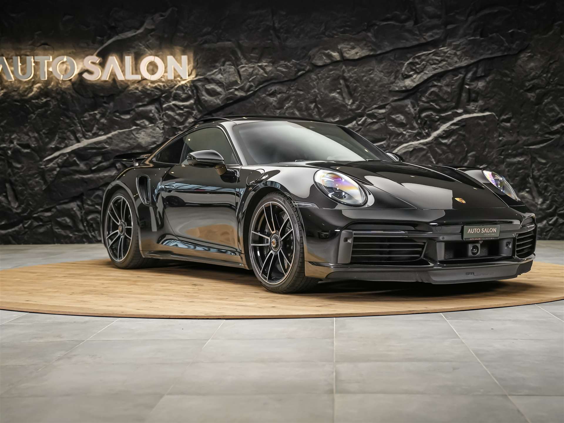 PORSCHE 911 Turbo S PDK *CH Auto*Panorama*Sitzlüftung*Burmester*-image-6