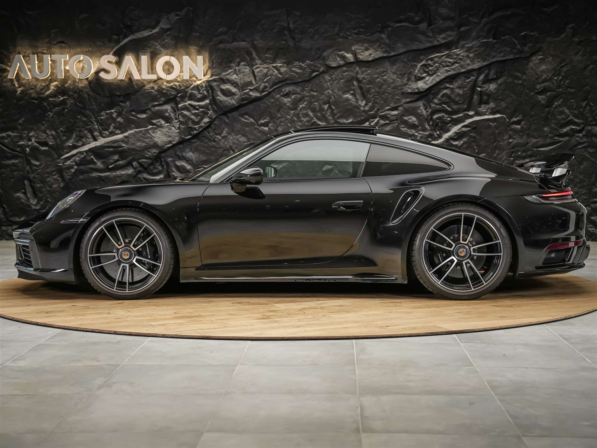 PORSCHE 911 Turbo S PDK *CH Auto*Panorama*Sitzlüftung*Burmester*-showroom-element-2