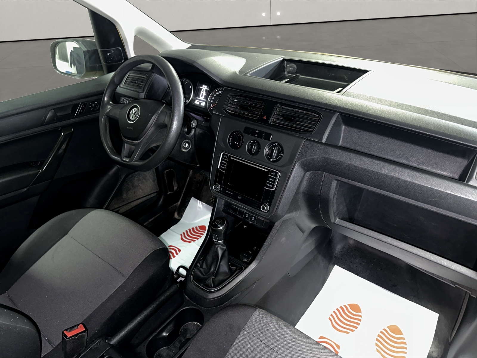 VW Caddy 2.0TDI 4Motion BMT ( 122PS )-image-12