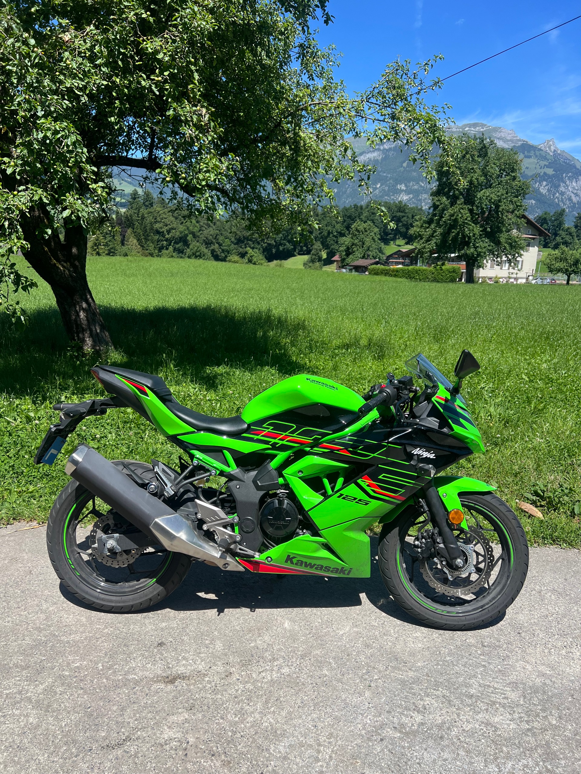 KAWASAKI Ninja 125-image-0