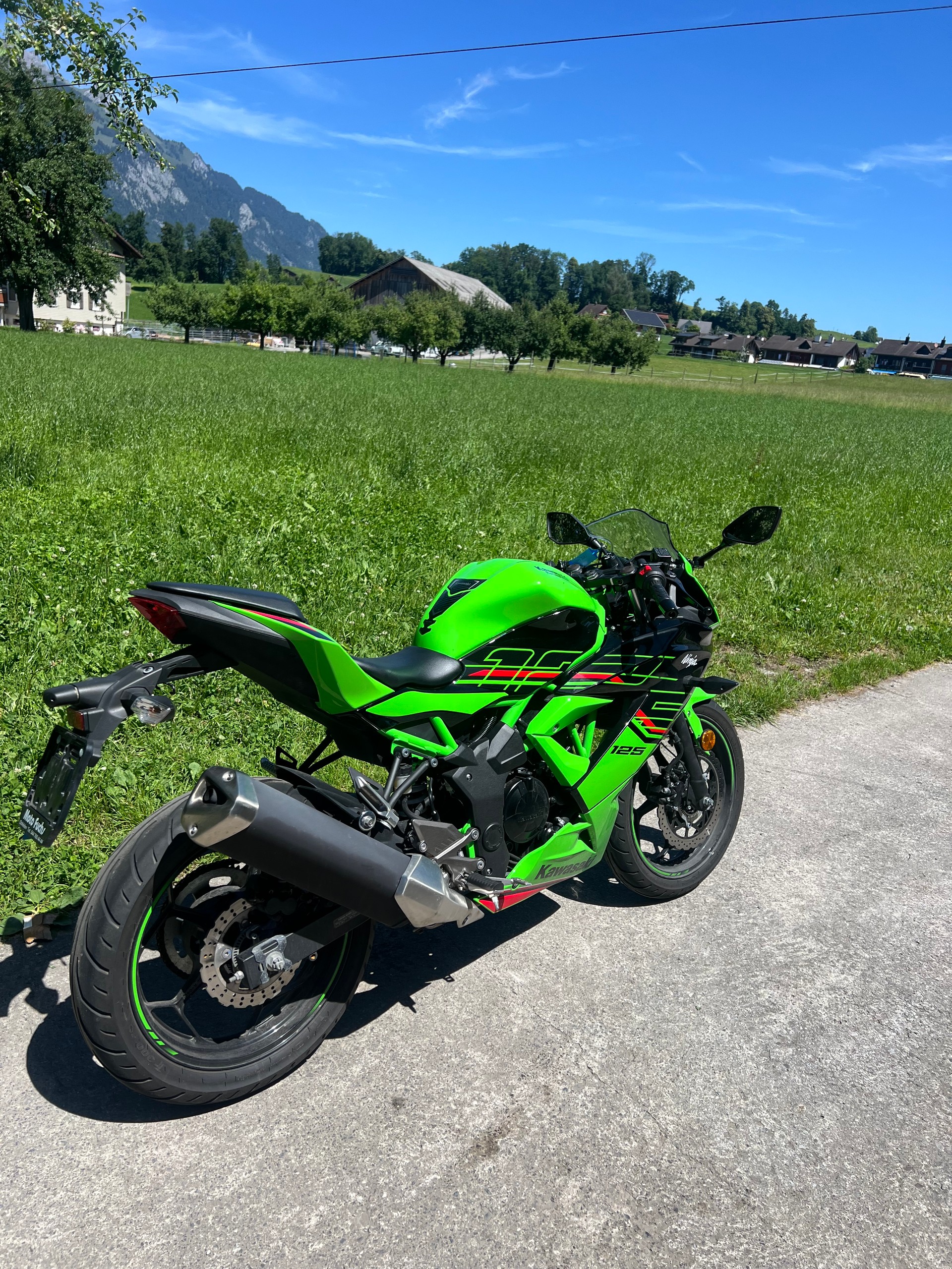 KAWASAKI Ninja 125-image-3