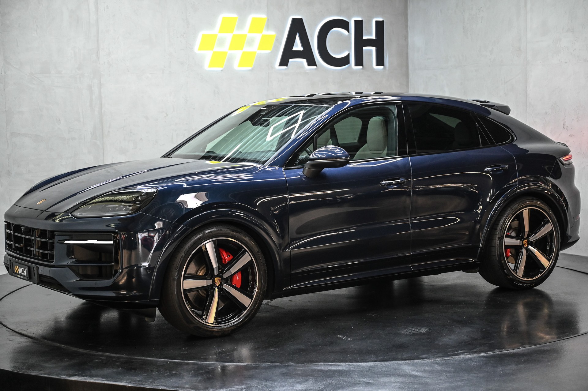 PORSCHE Cayenne S Coupé-showroom-element-3