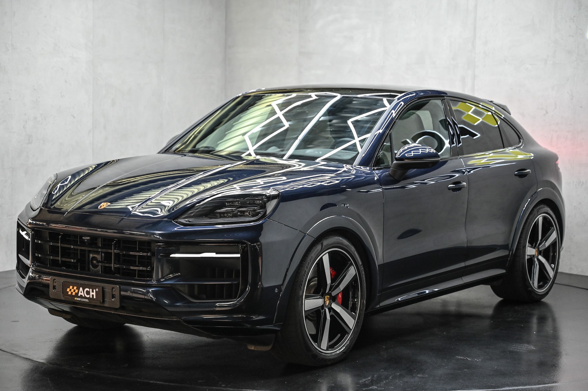 PORSCHE Cayenne S Coupé-showroom-element-2