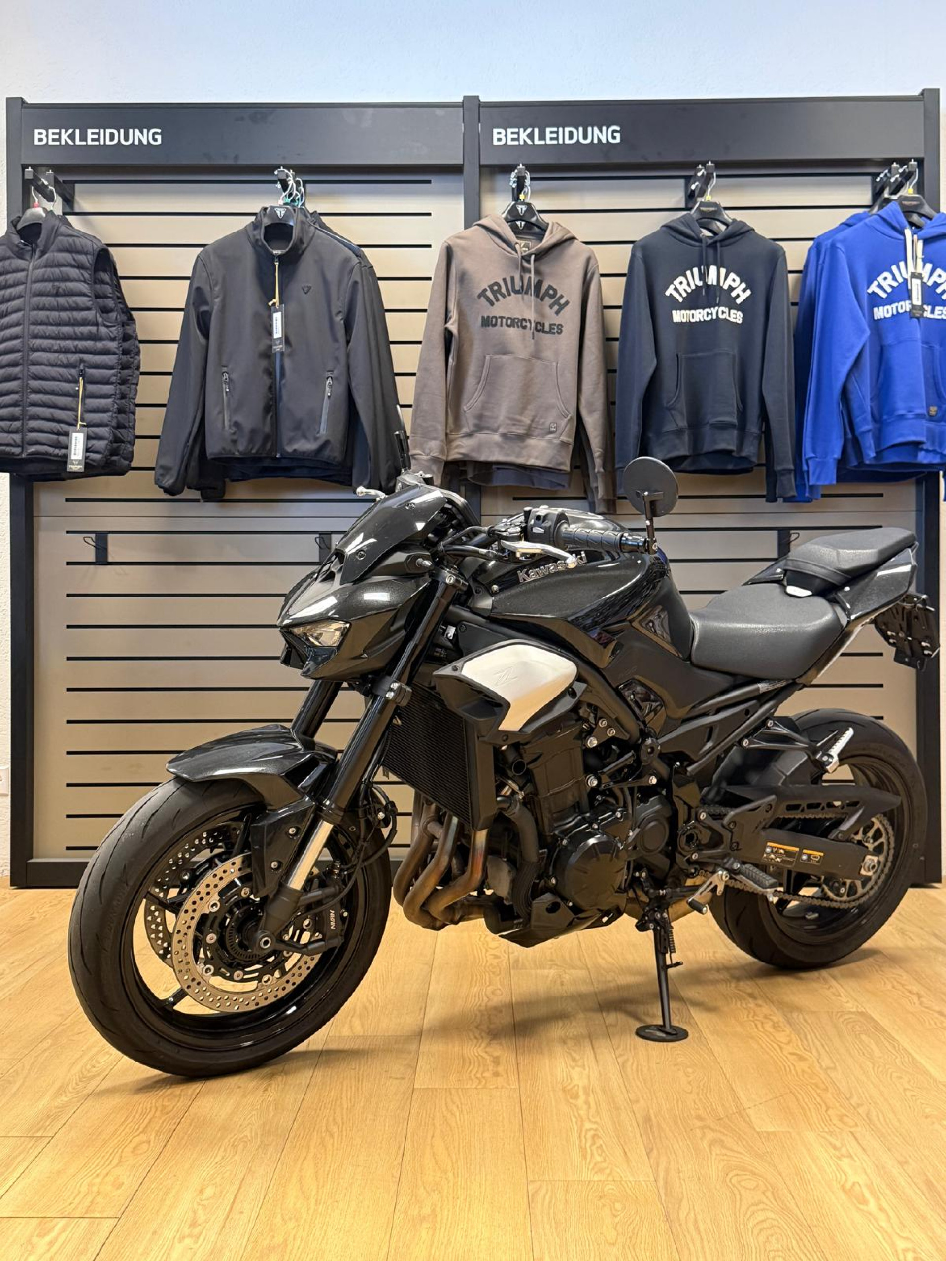 KAWASAKI Z 900