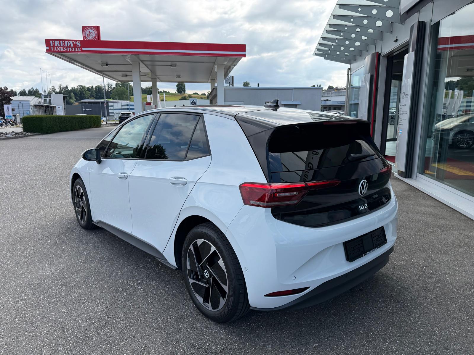 VW ID.3 Pro 59 kWh Pro United-showroom-element-2