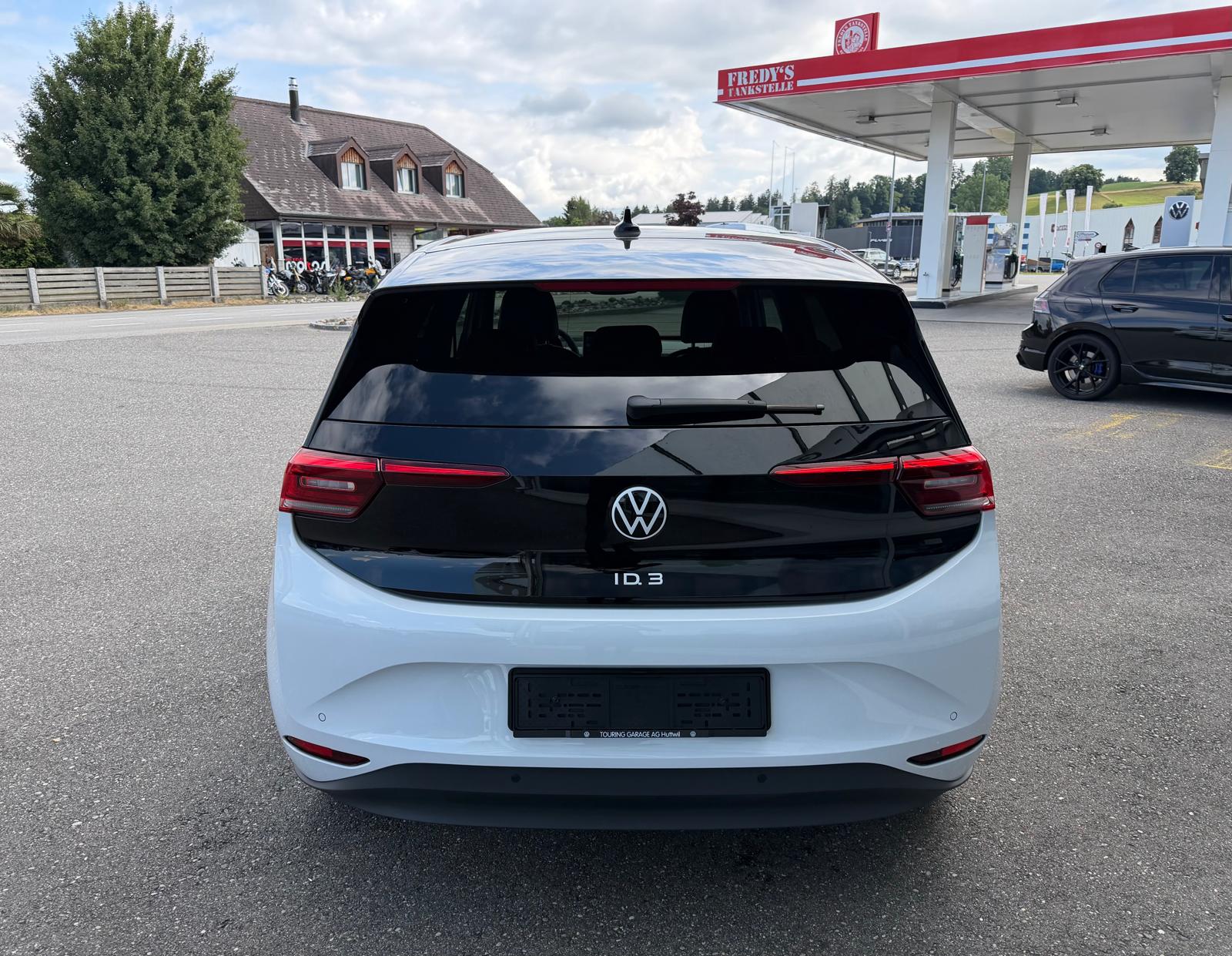 VW ID.3 Pro 59 kWh Pro United-image-4