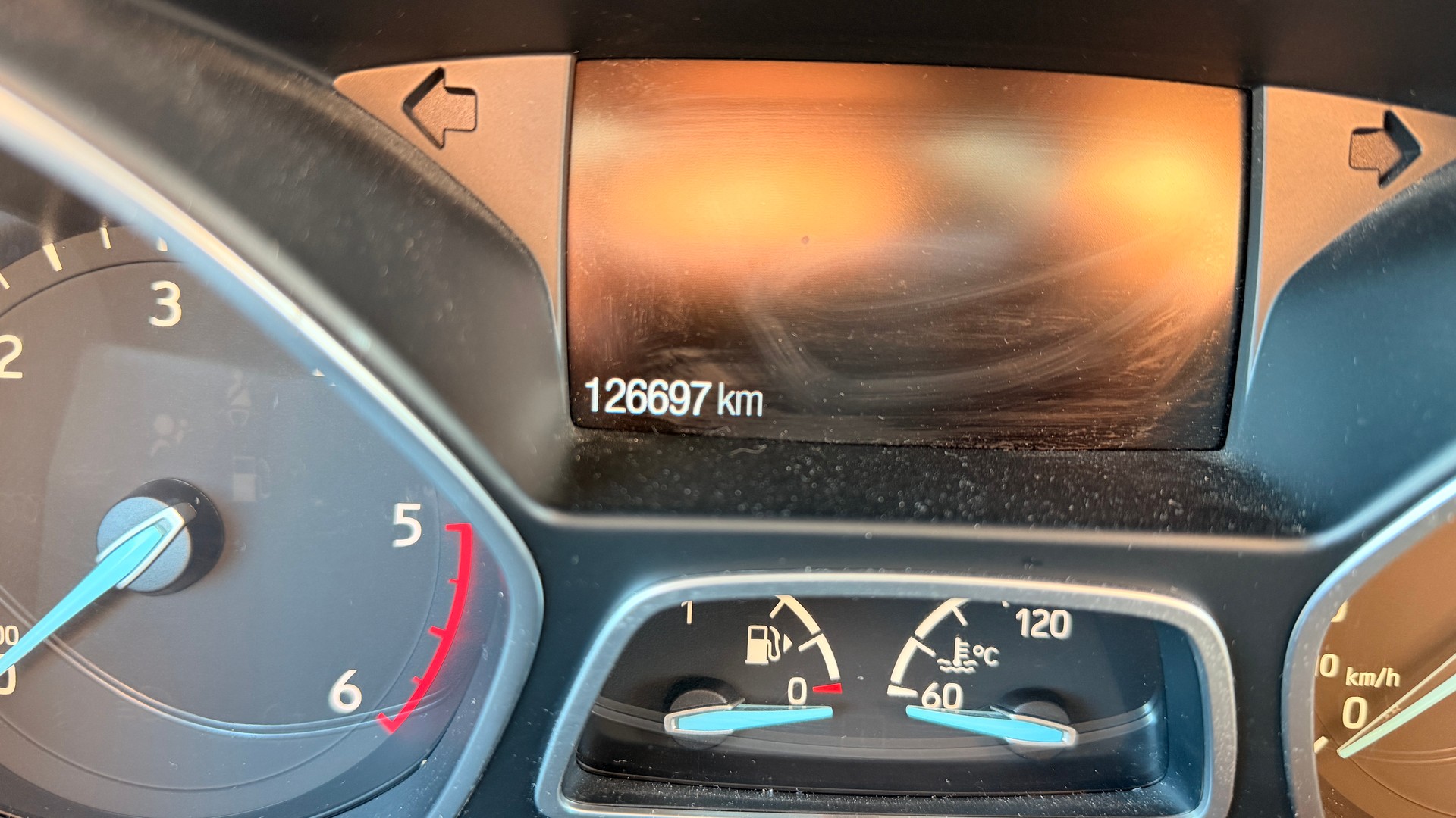 FORD Kuga 2.0 TDCi Trend+ 4WD PowerShift-image-12