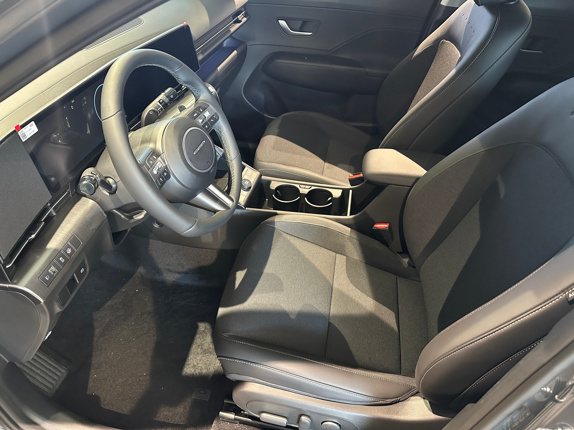 HYUNDAI Kona 1.6 HEV Amplia-image-7