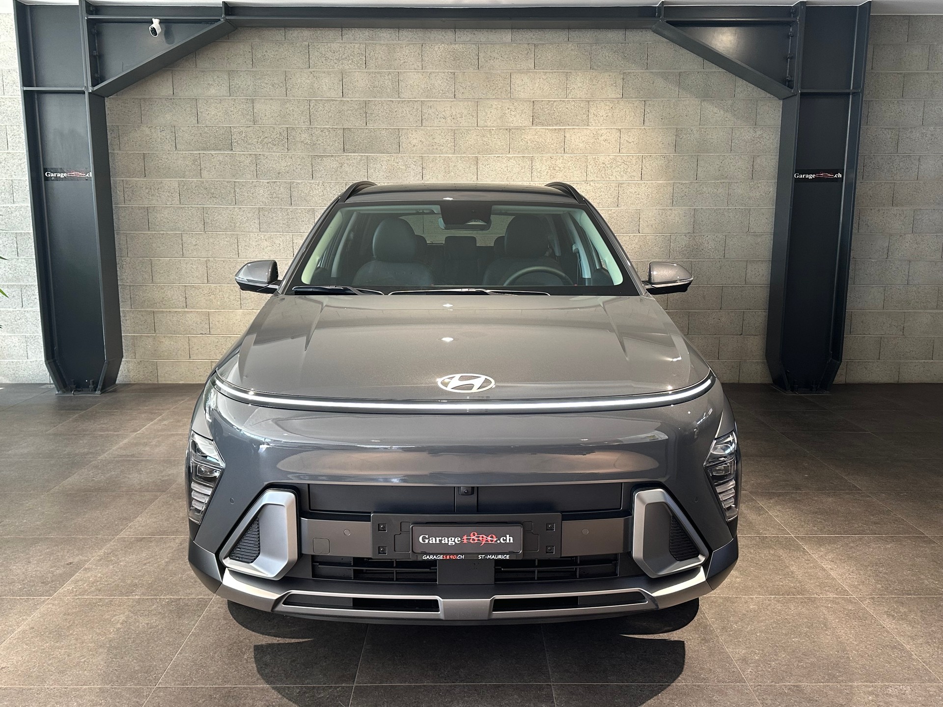 HYUNDAI Kona 1.6 HEV Amplia-image-2