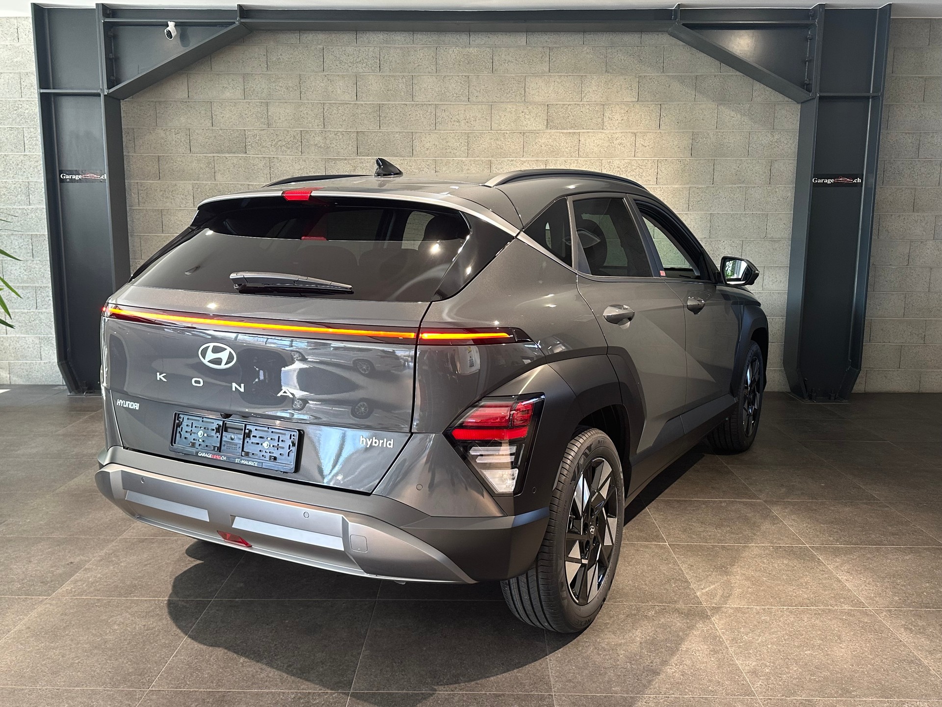 HYUNDAI Kona 1.6 HEV Amplia-image-4