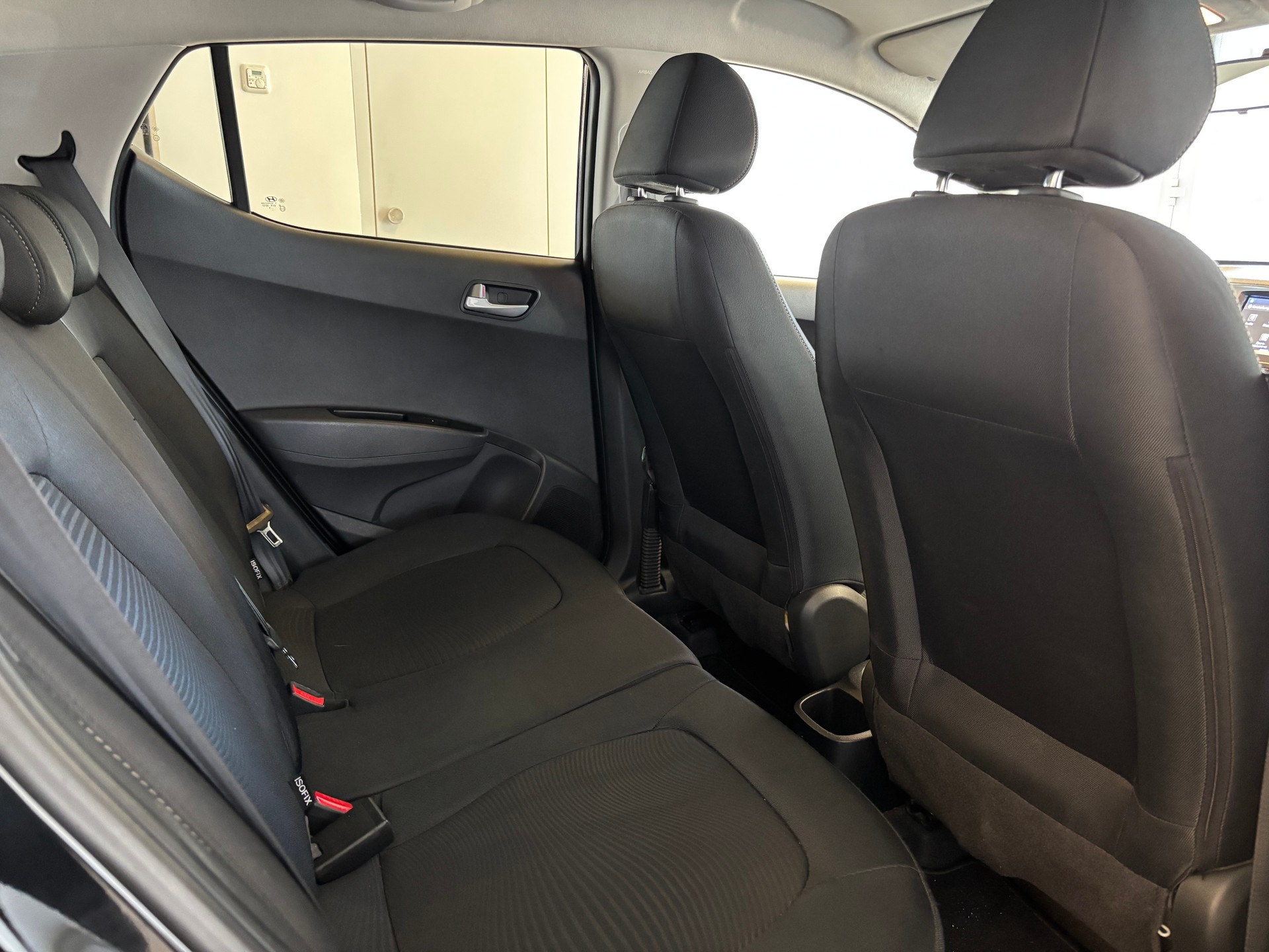 HYUNDAI i10 1.2 Amplia Automatic-image-10