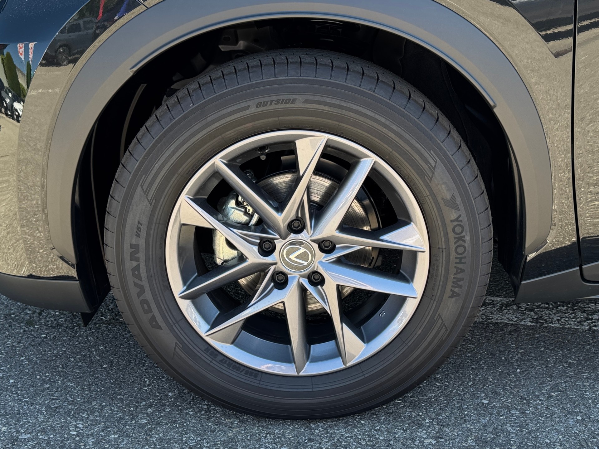 LEXUS LBX FWD Impression CVT-image-6