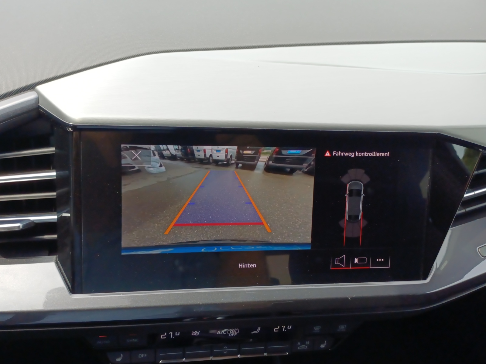 AUDI Q4 Sportback e-tron 50 quattro-image-16