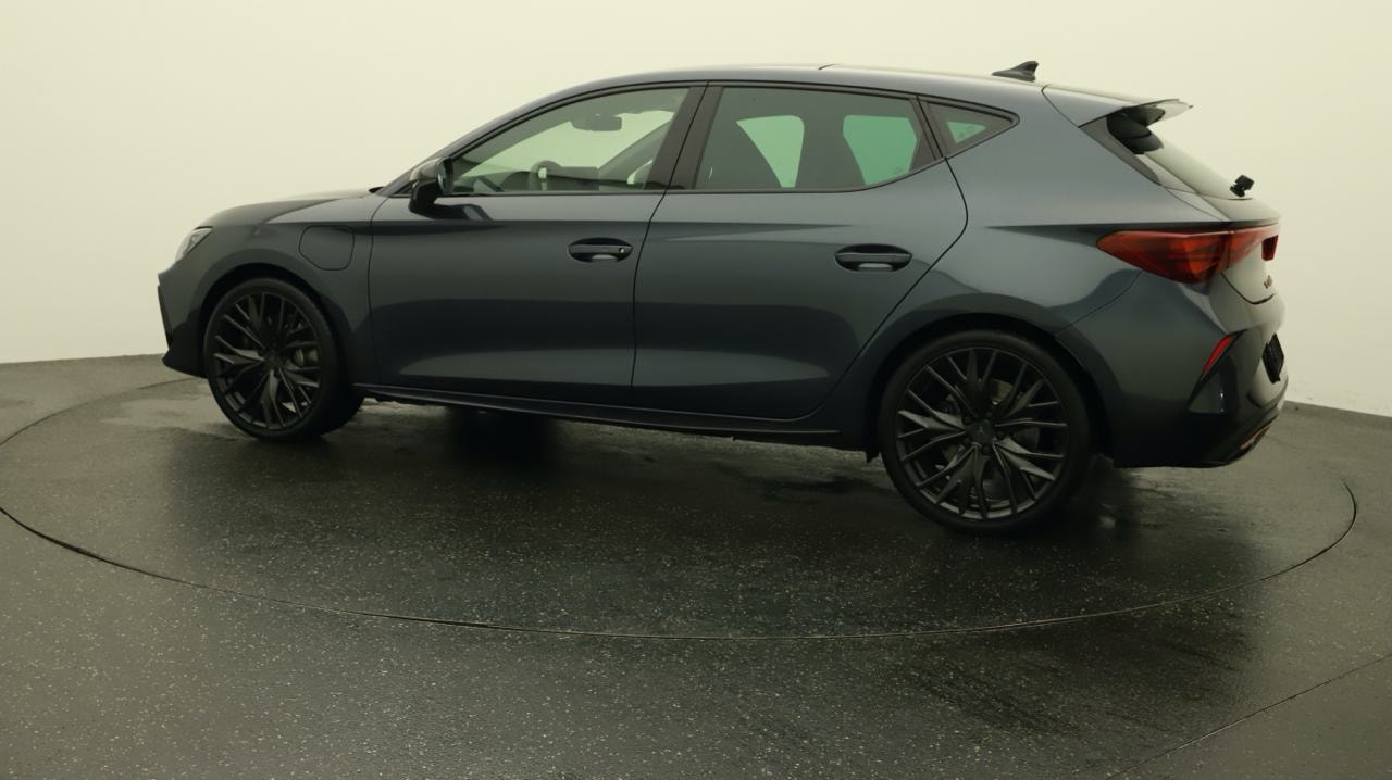 CUPRA LEON 1.5 e-HYBRID pHEV VZ Black Edition-showroom-element-2