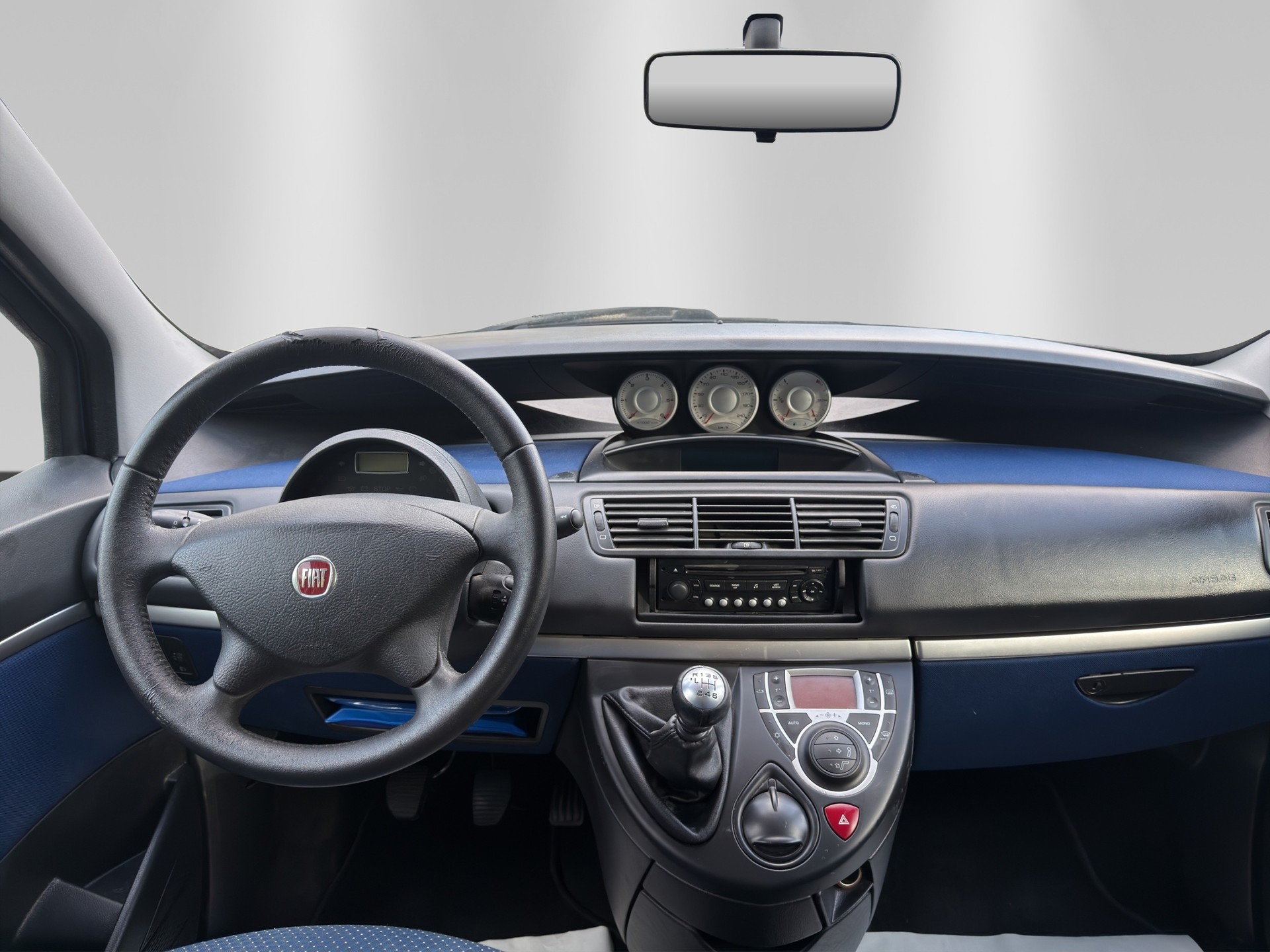 FIAT Ulysse 2.2 16V JTD Swiss Edition-image-8