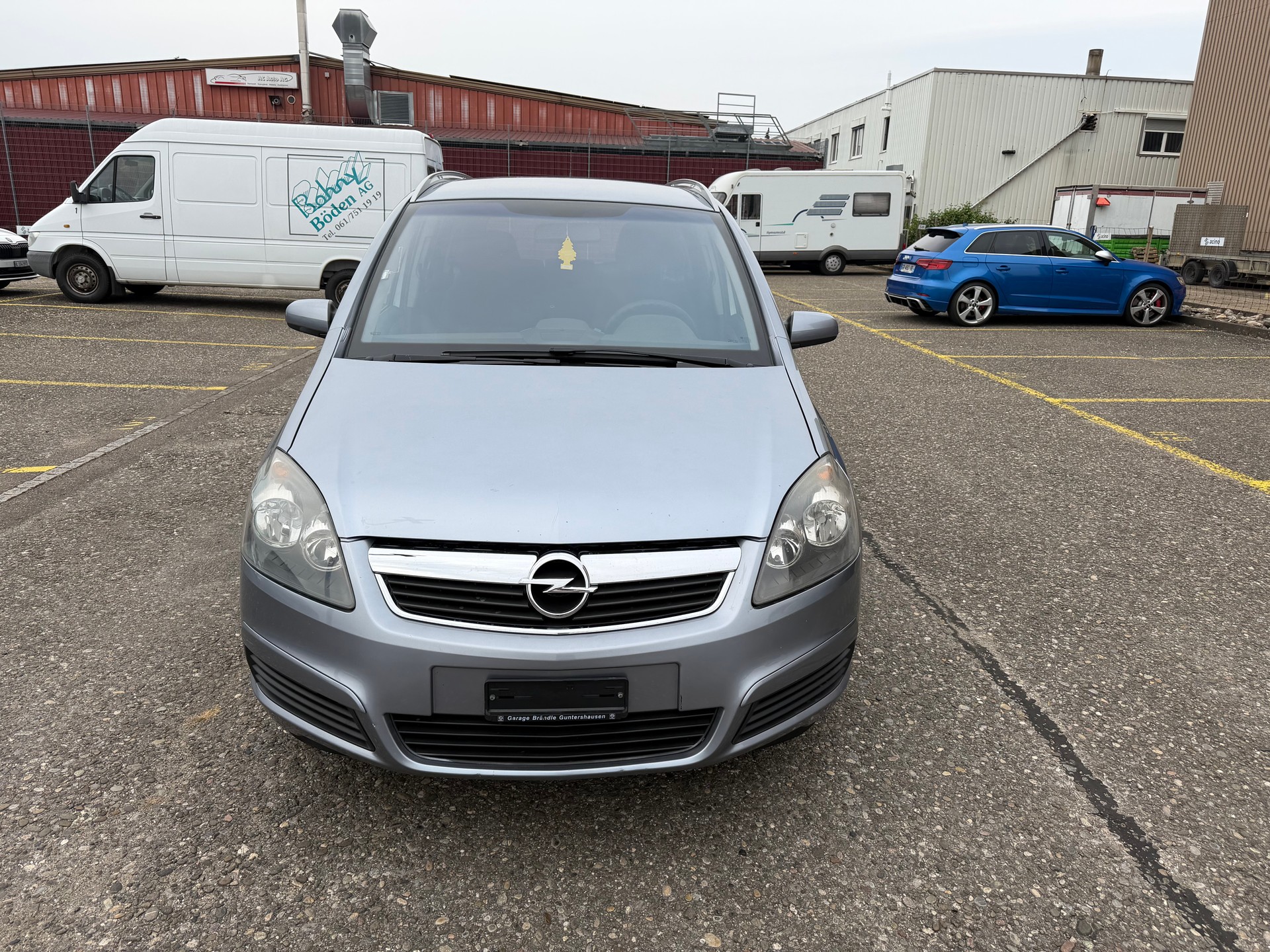 OPEL Zafira 1.8i 16V Cosmo