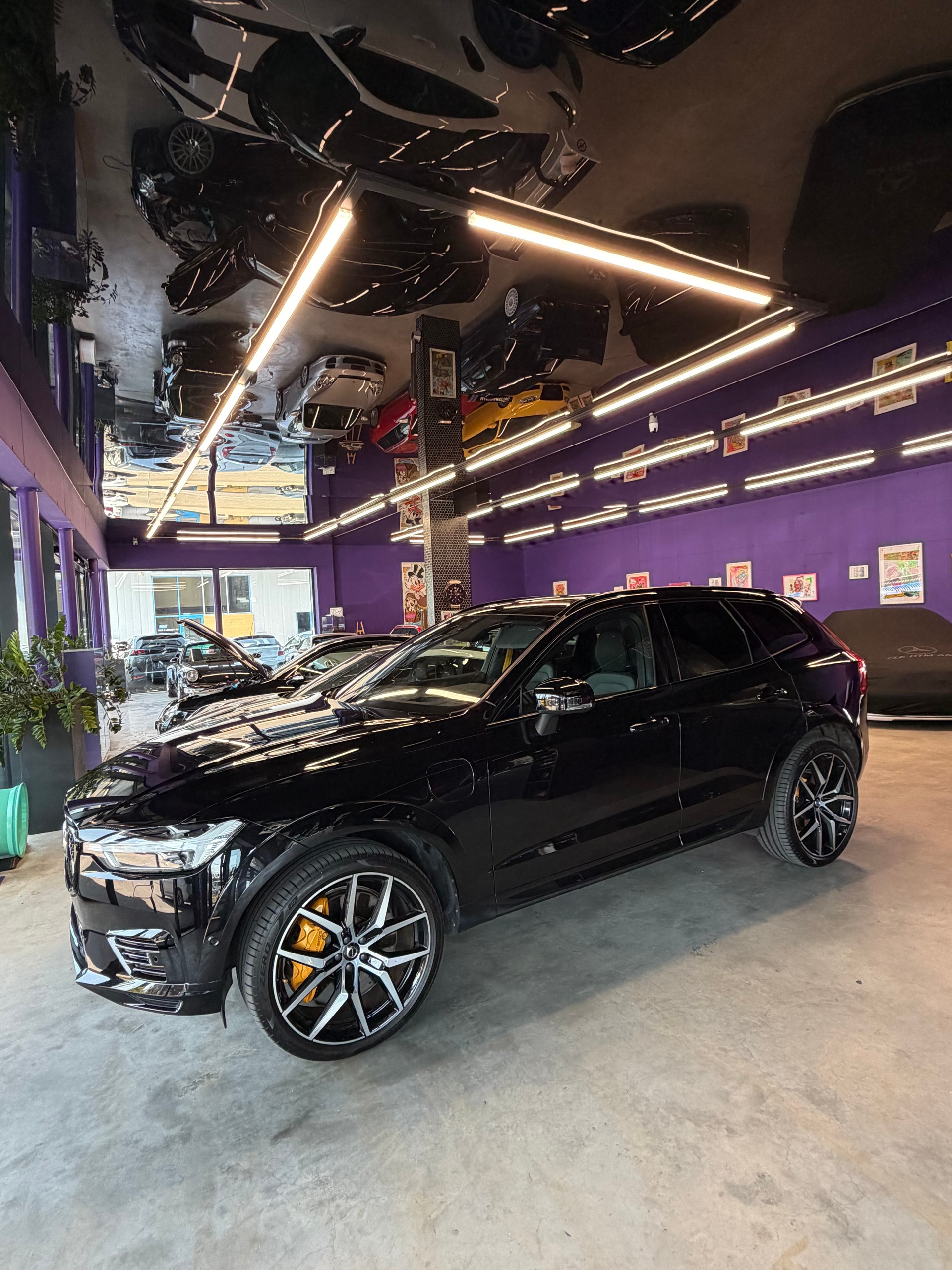 VOLVO XC60 T8 eAWD Polestar Geartronic-showroom-element-3