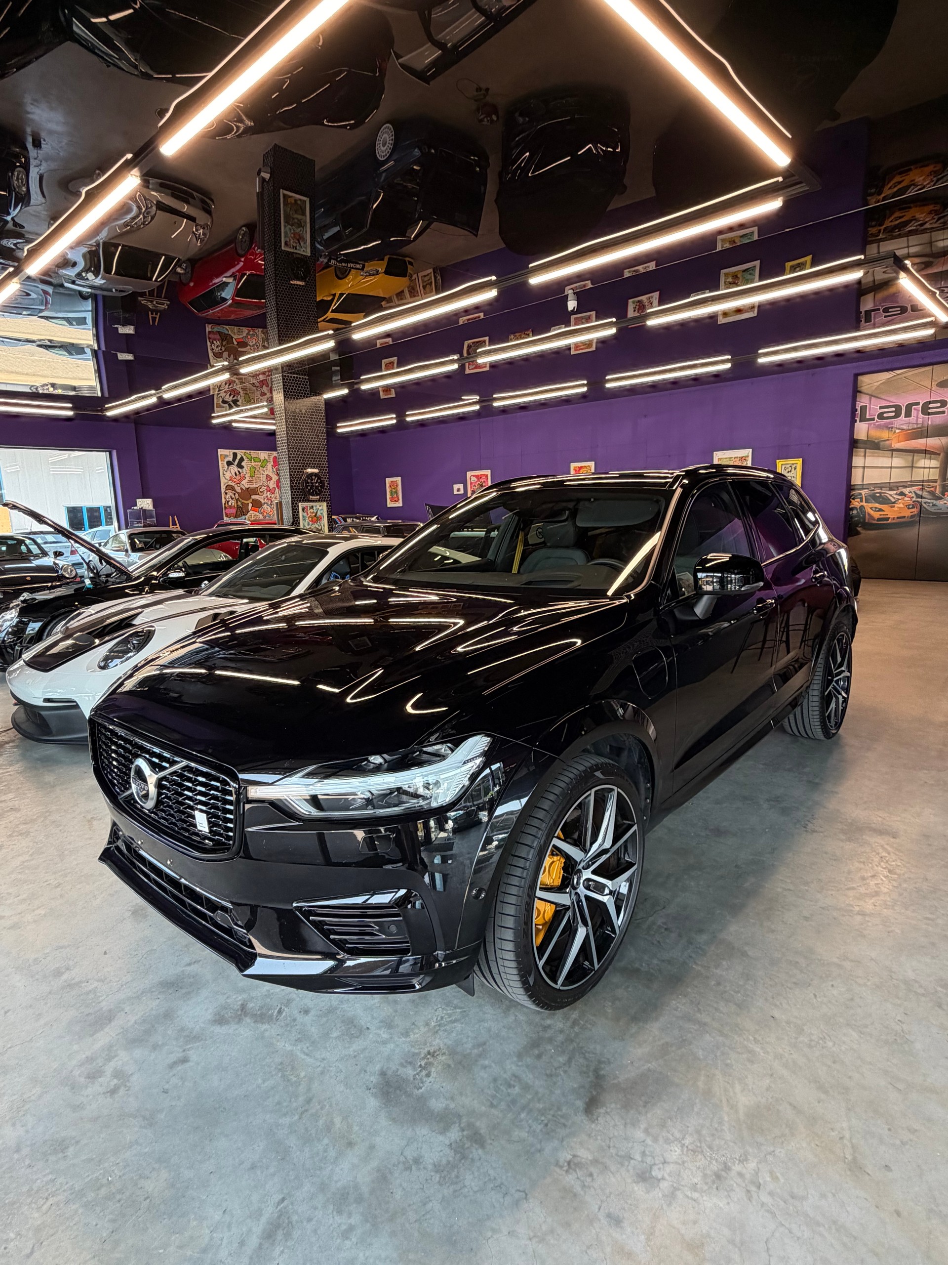VOLVO XC60 T8 eAWD Polestar Geartronic-showroom-element-2