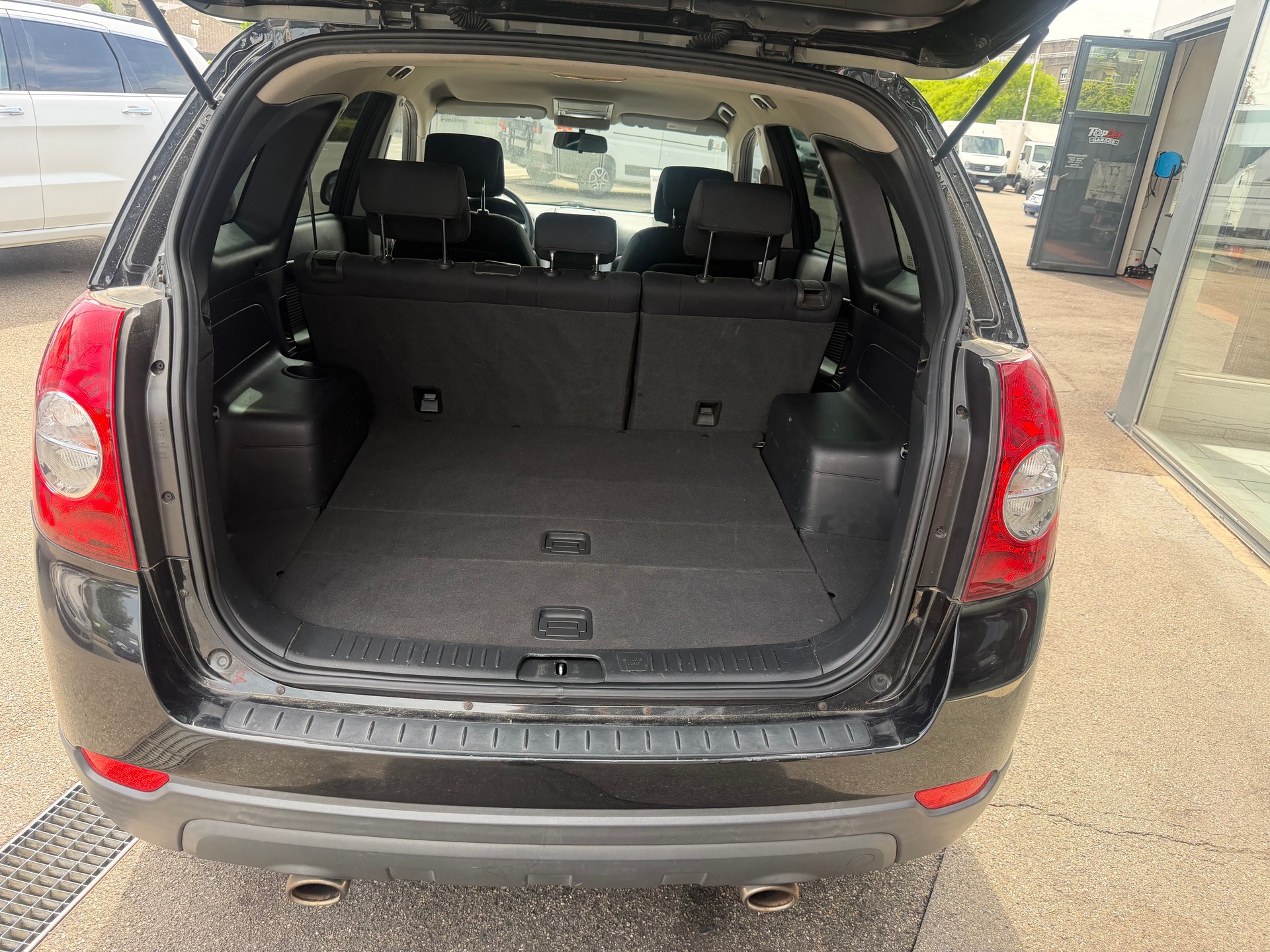 CHEVROLET Captiva 2.4 LS 2WD-image-12