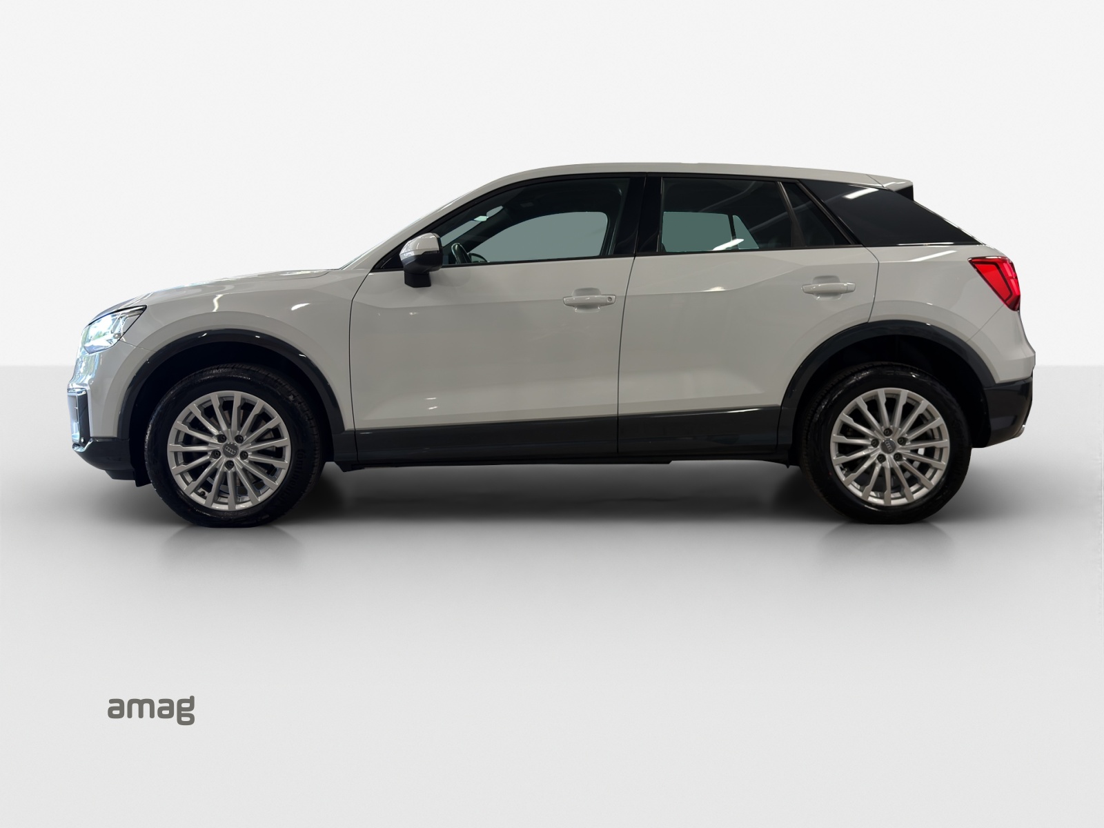 AUDI Q2 2.0 TDI sport quattro S-tronic-showroom-element-1