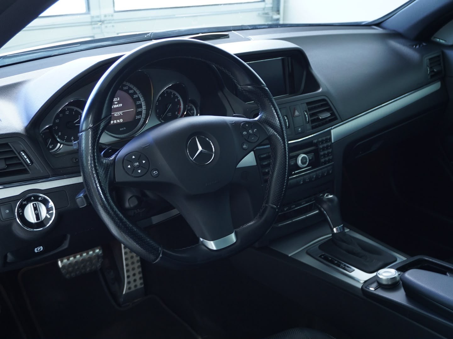 MERCEDES-BENZ E 350 CGI BlueEfficiency 7G-Tronic-image-4