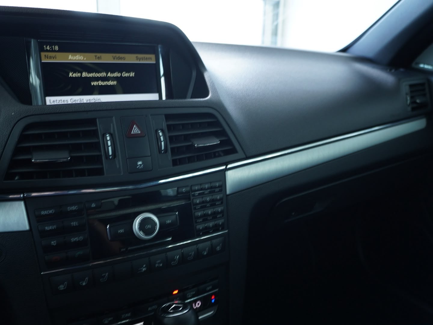 MERCEDES-BENZ E 350 CGI BlueEfficiency 7G-Tronic-image-13
