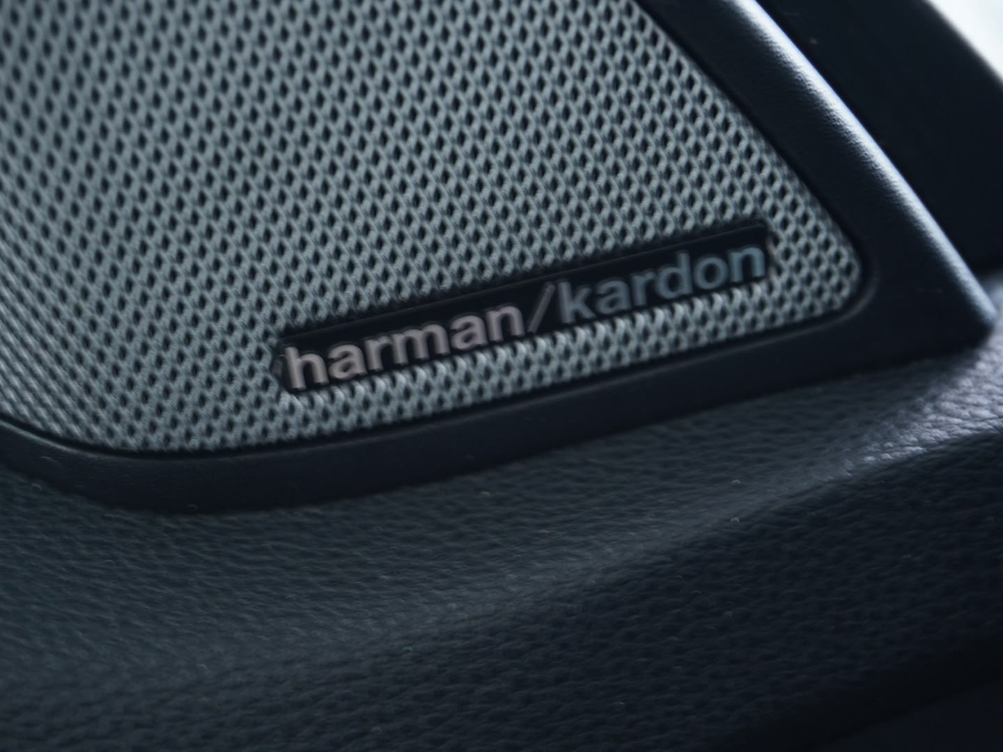 MERCEDES-BENZ E 350 CGI BlueEfficiency 7G-Tronic-image-10