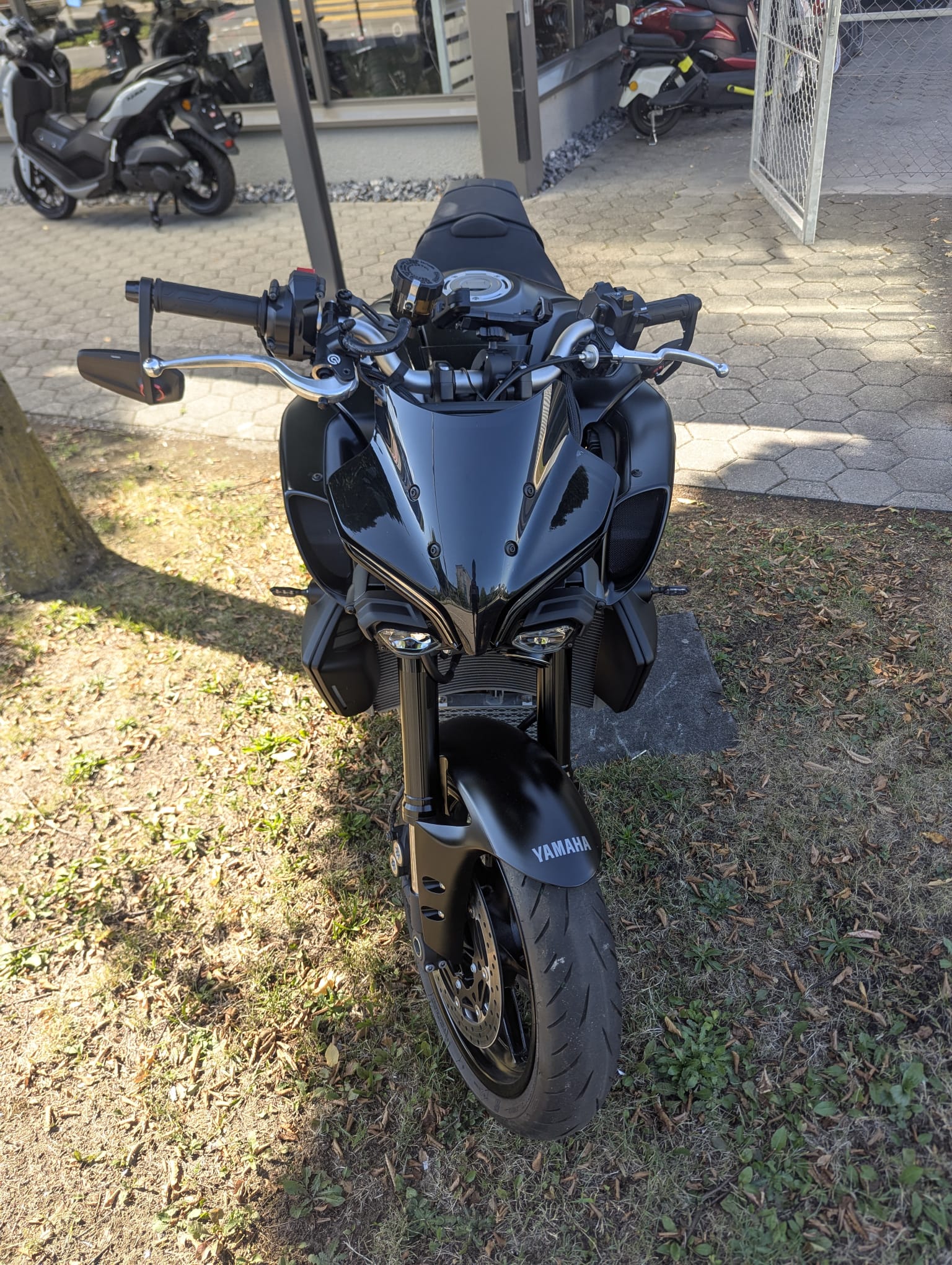 YAMAHA MT-10 ABS-image-2