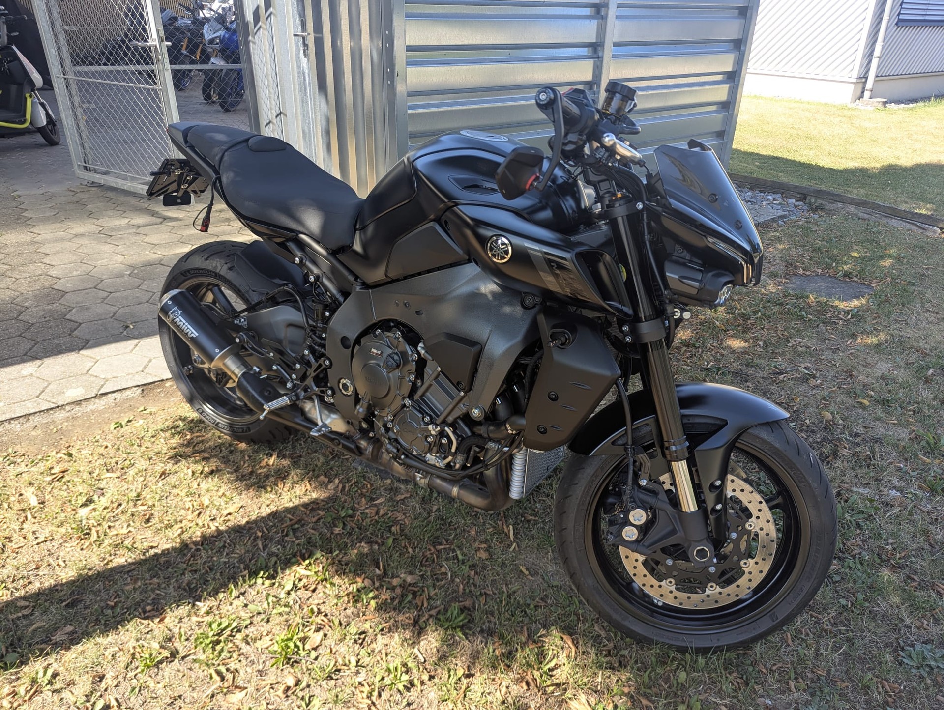 YAMAHA MT-10 ABS-image-1