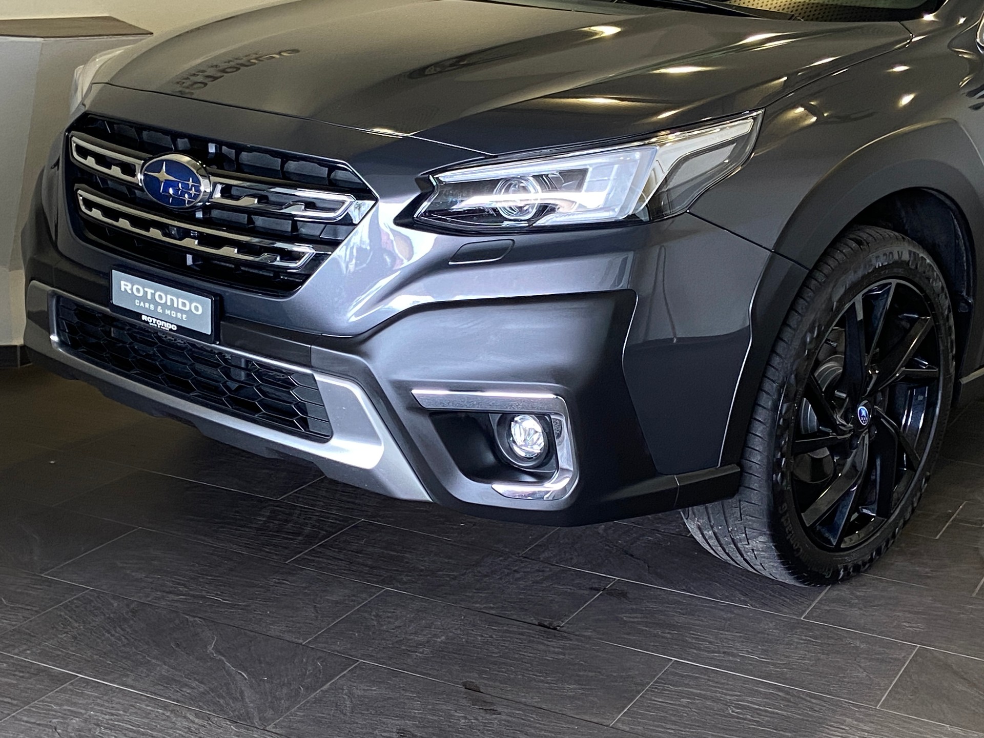 SUBARU Outback 2.5i Luxury AWD Lineartronic-showroom-element-2