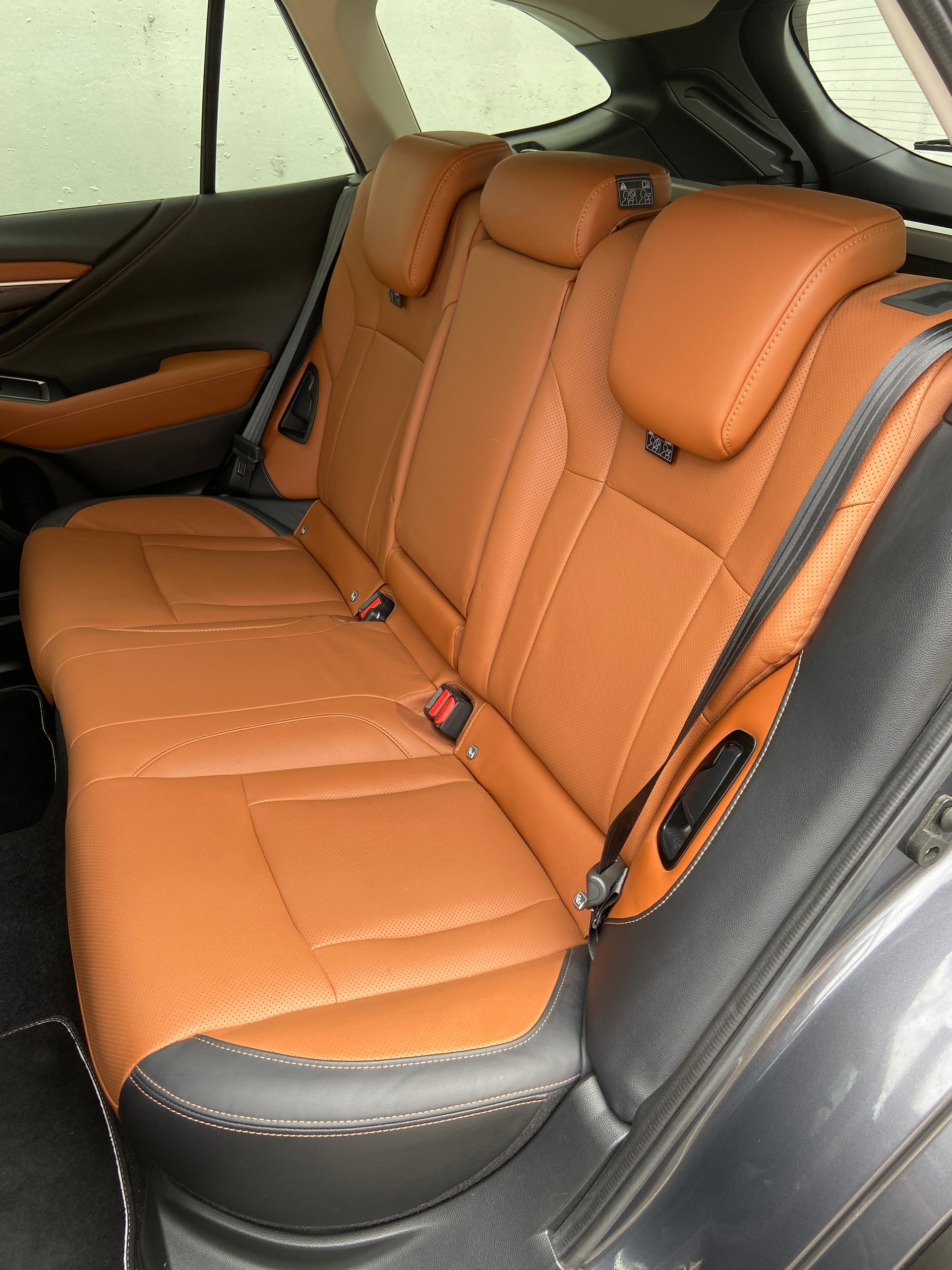 SUBARU Outback 2.5i Luxury AWD Lineartronic-image-7