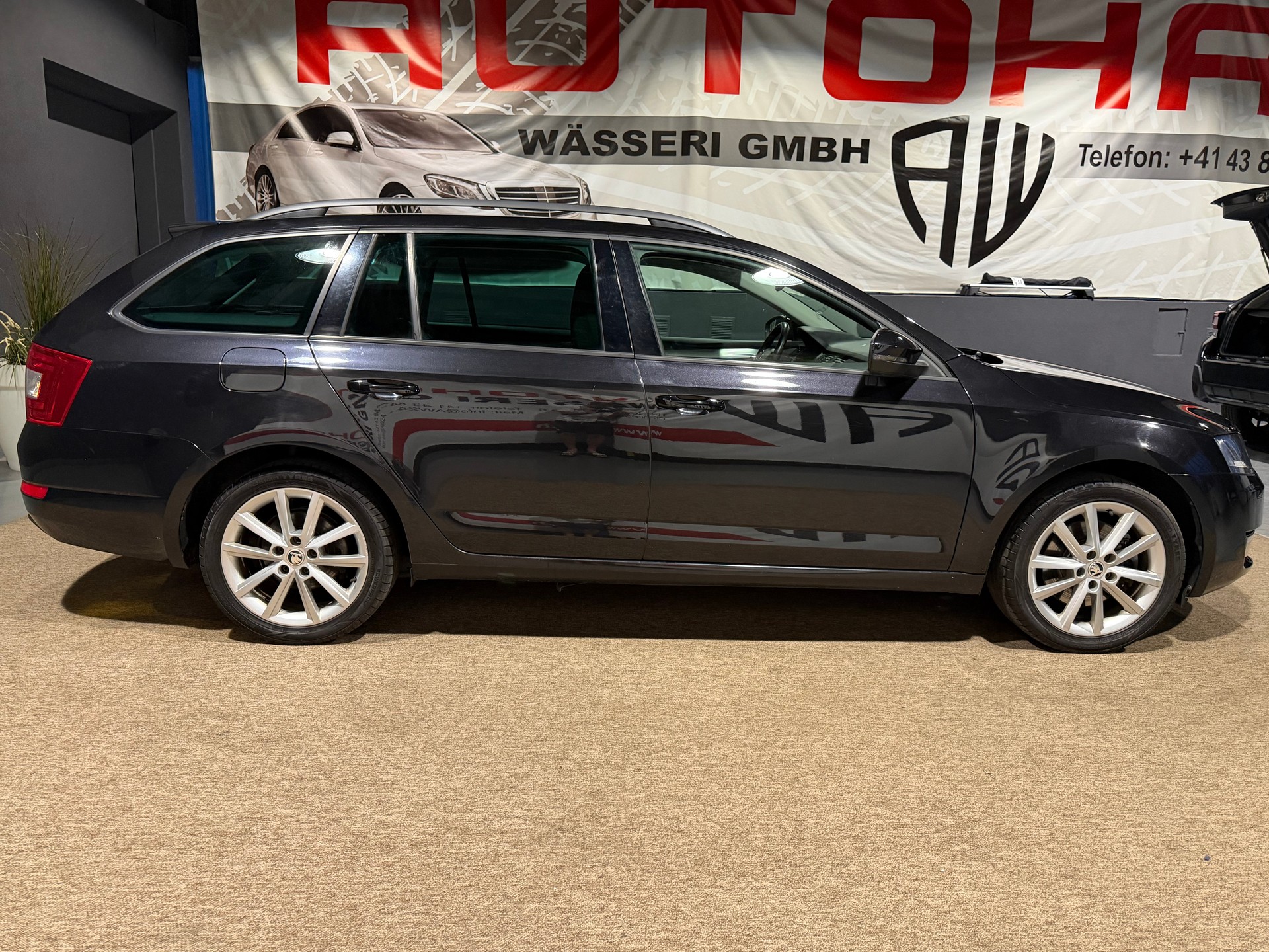 SKODA Octavia Combi 1.8 TSI Elegance 4x4 DSG-showroom-element-1